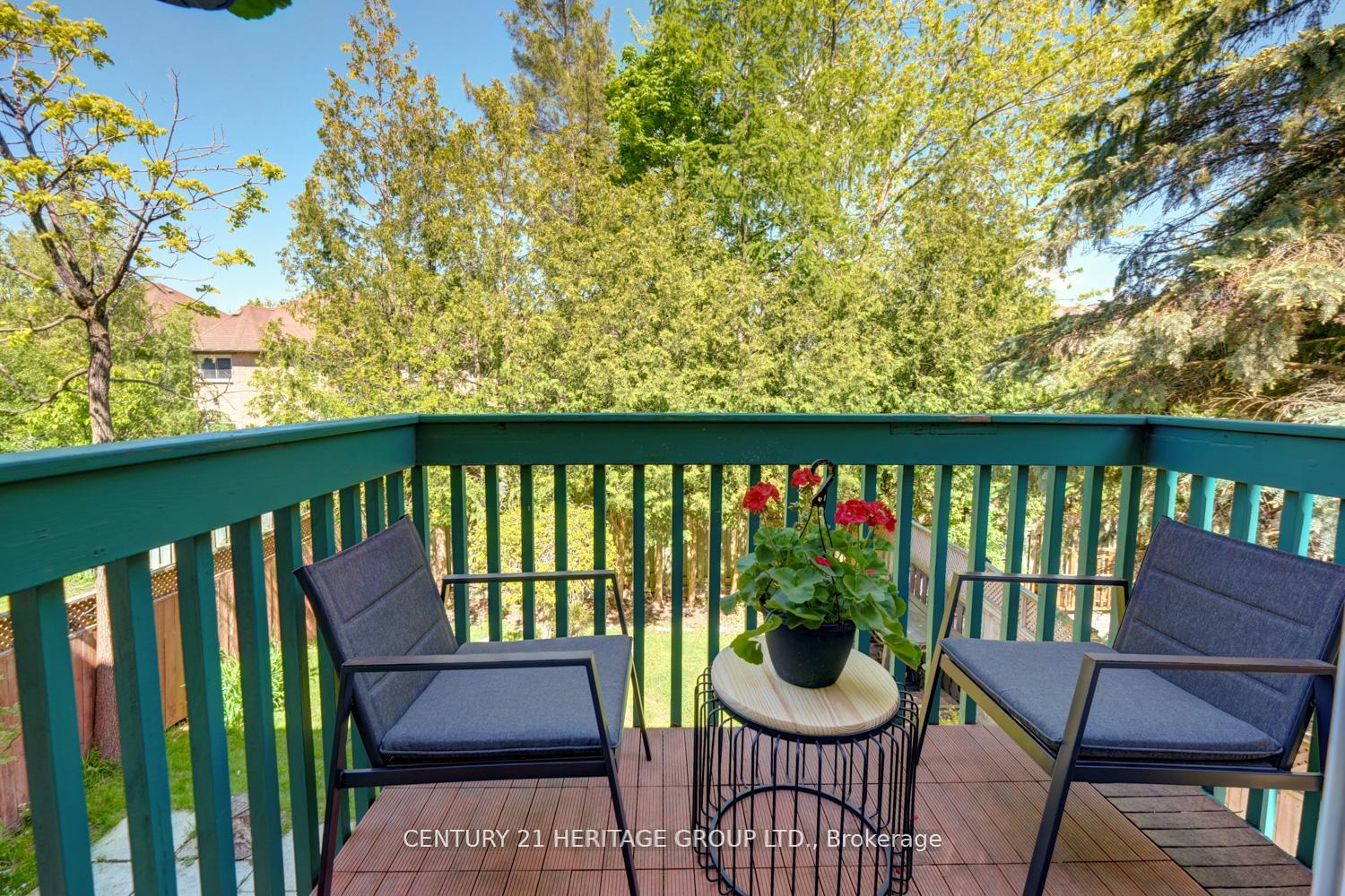 Photo 15 of 431 Carruthers Avenue, Newmarket, Summerhill Estates — HOMEH