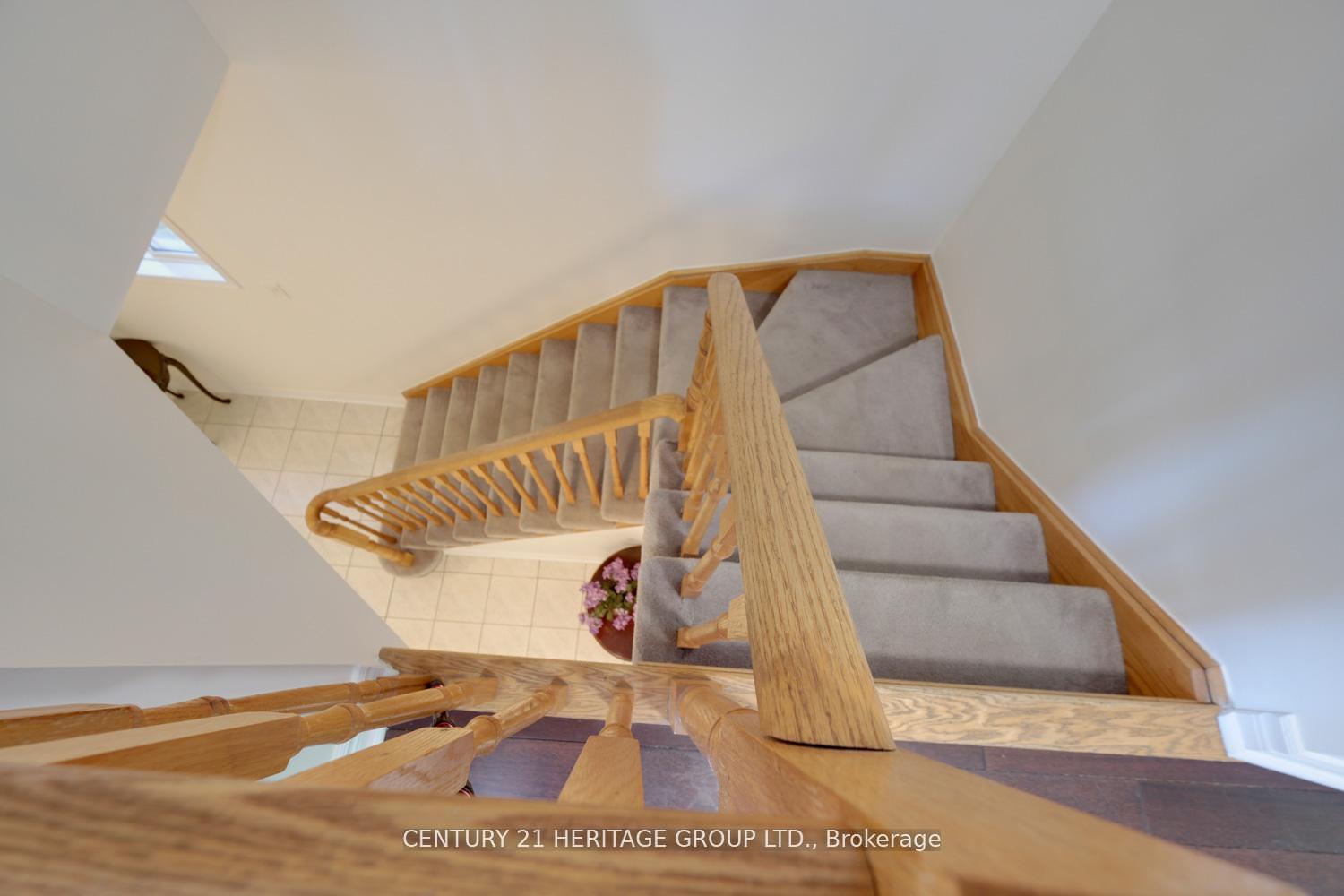 Photo 29 of 431 Carruthers Avenue, Newmarket, Summerhill Estates — HOMEH