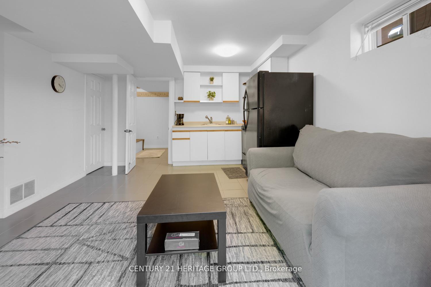 Photo 37 of 431 Carruthers Avenue, Newmarket, Summerhill Estates — HOMEH