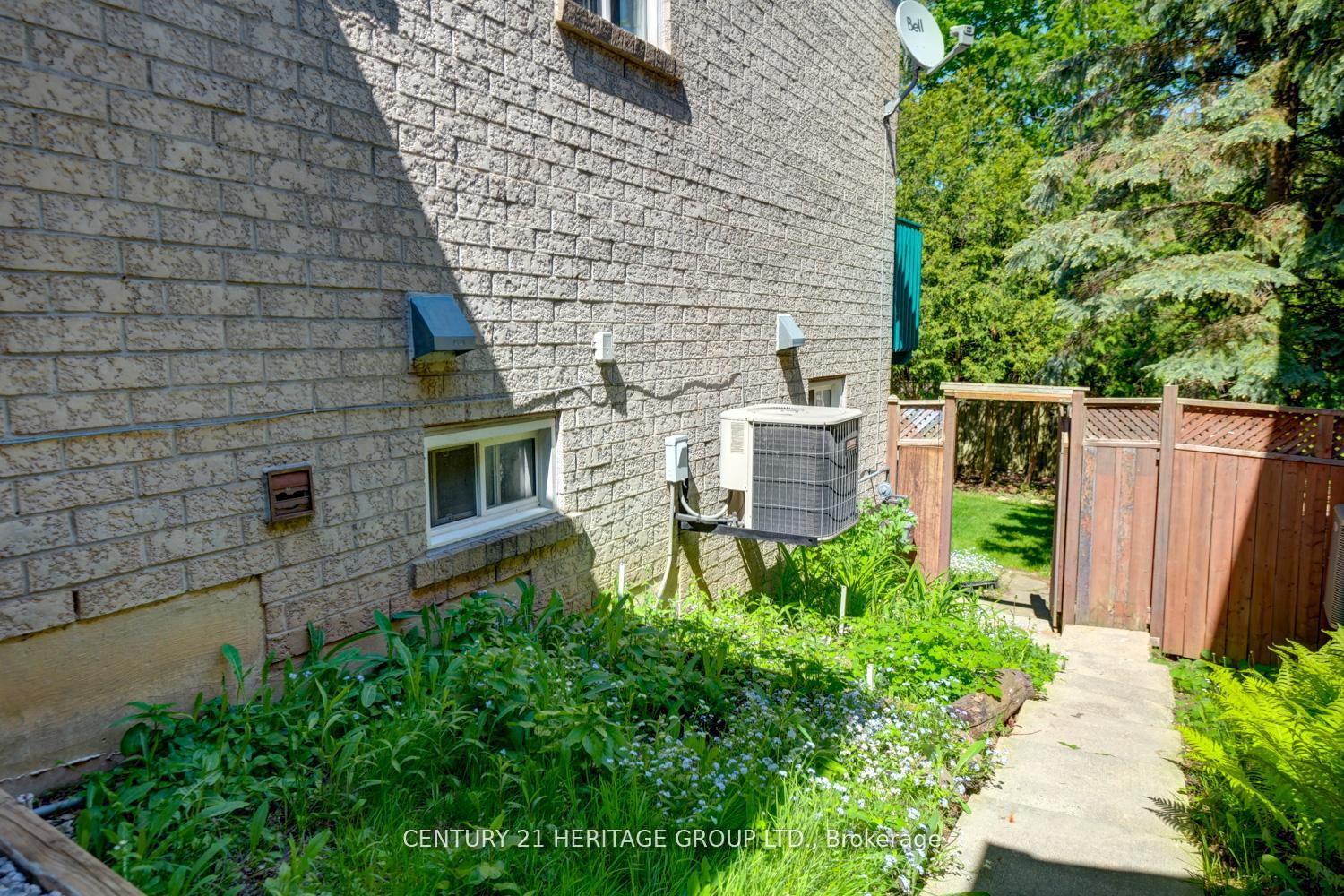 Photo 49 of 431 Carruthers Avenue, Newmarket, Summerhill Estates — HOMEH