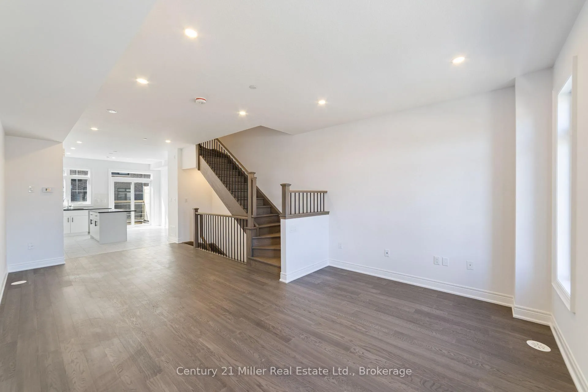 Photo 10 of Unit 48, 2140 Trafalgar Road, Oakville, River Oaks — HOMEH