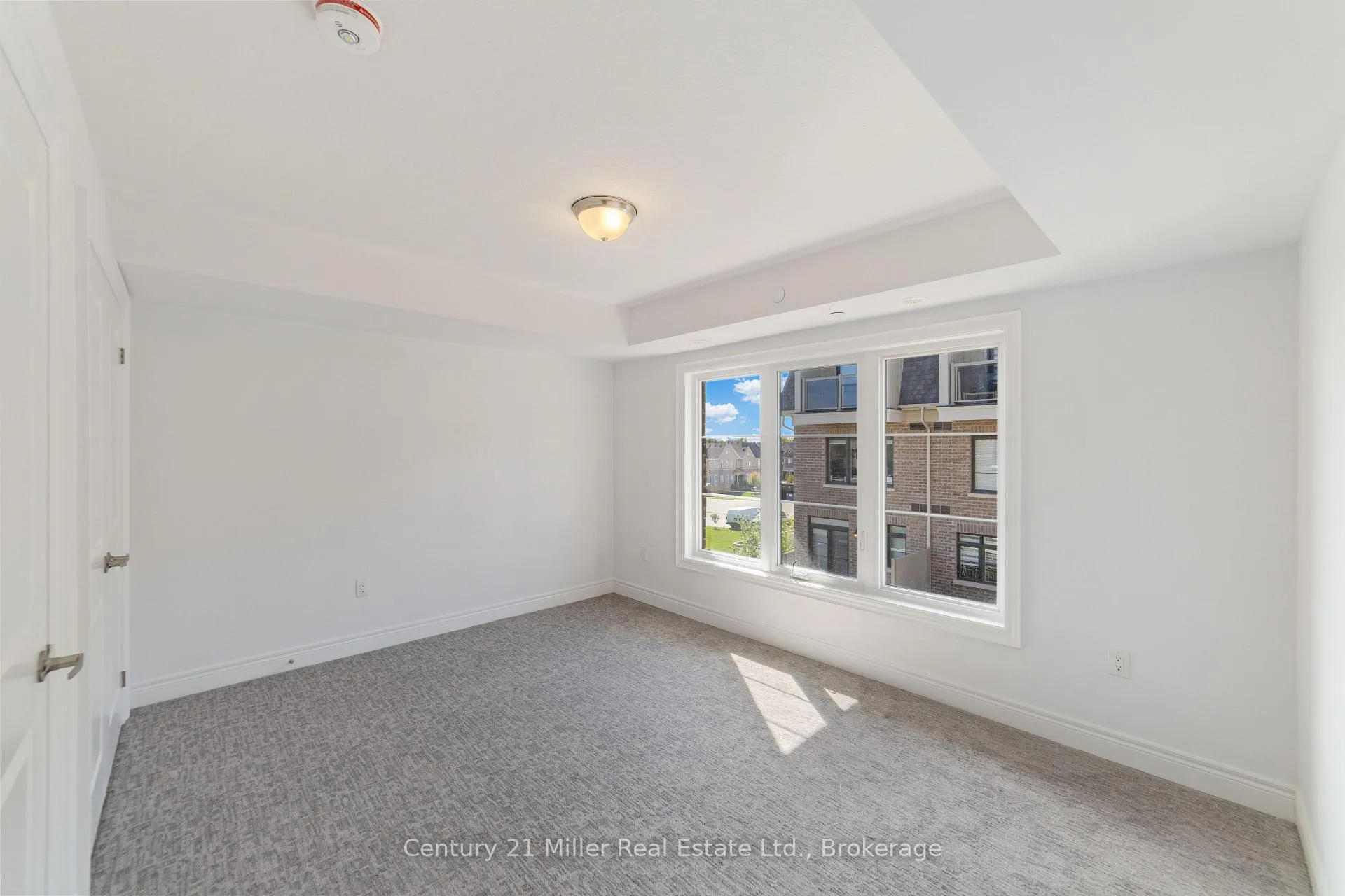 Photo 16 of Unit 48, 2140 Trafalgar Road, Oakville, River Oaks — HOMEH