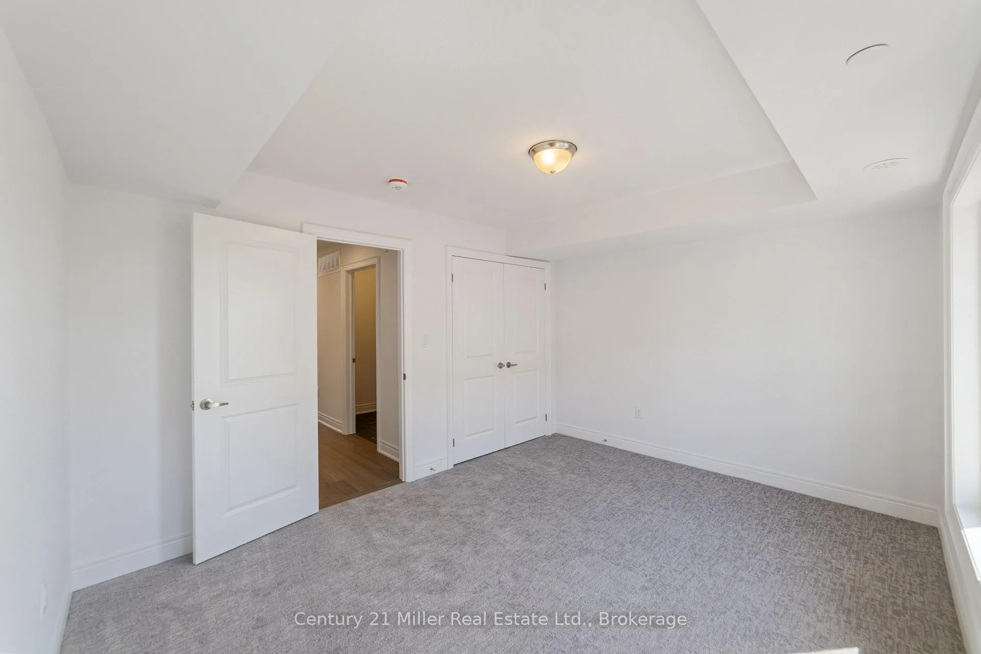 Photo 17 of Unit 48, 2140 Trafalgar Road, Oakville, River Oaks — HOMEH