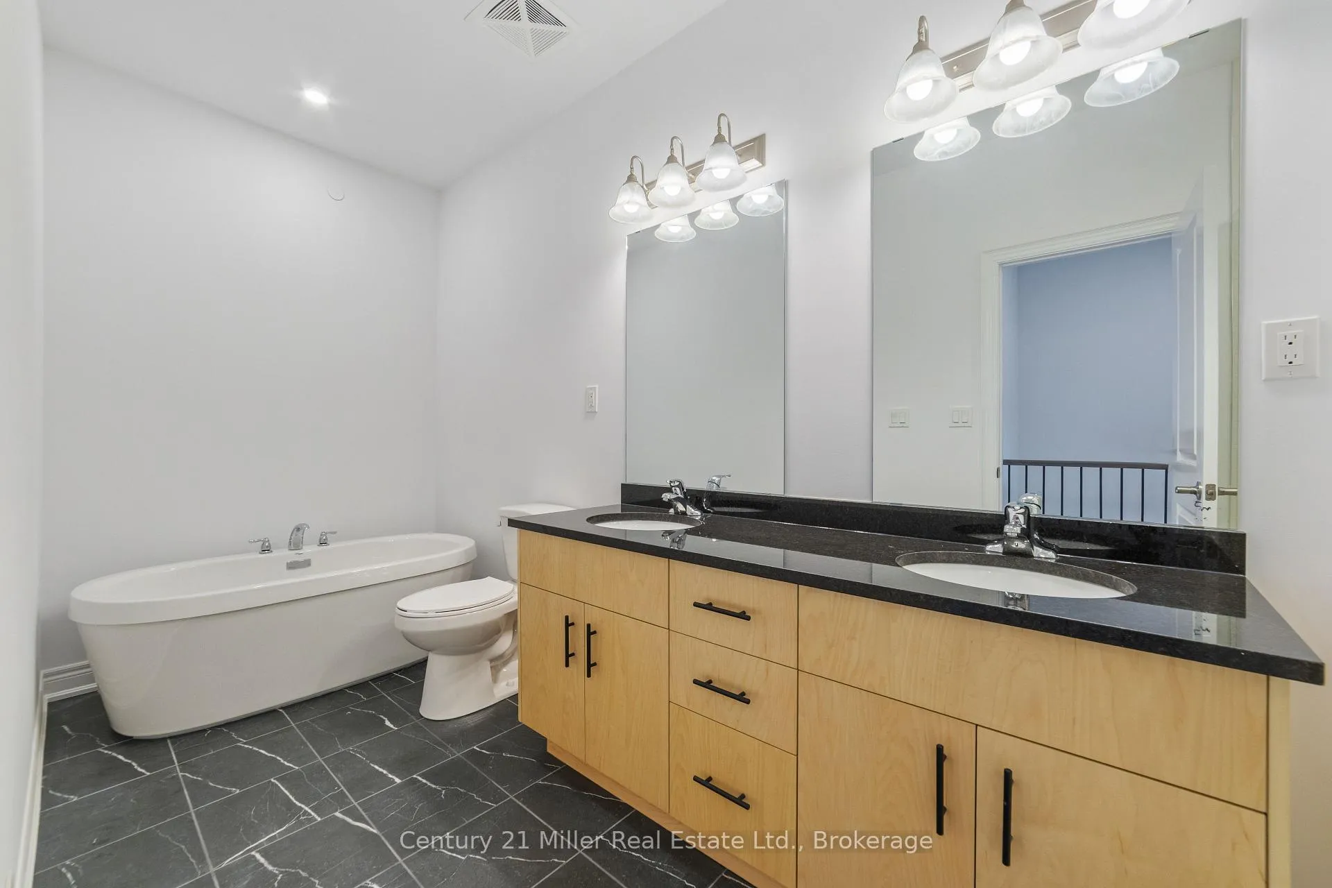 Photo 21 of Unit 48, 2140 Trafalgar Road, Oakville, River Oaks — HOMEH