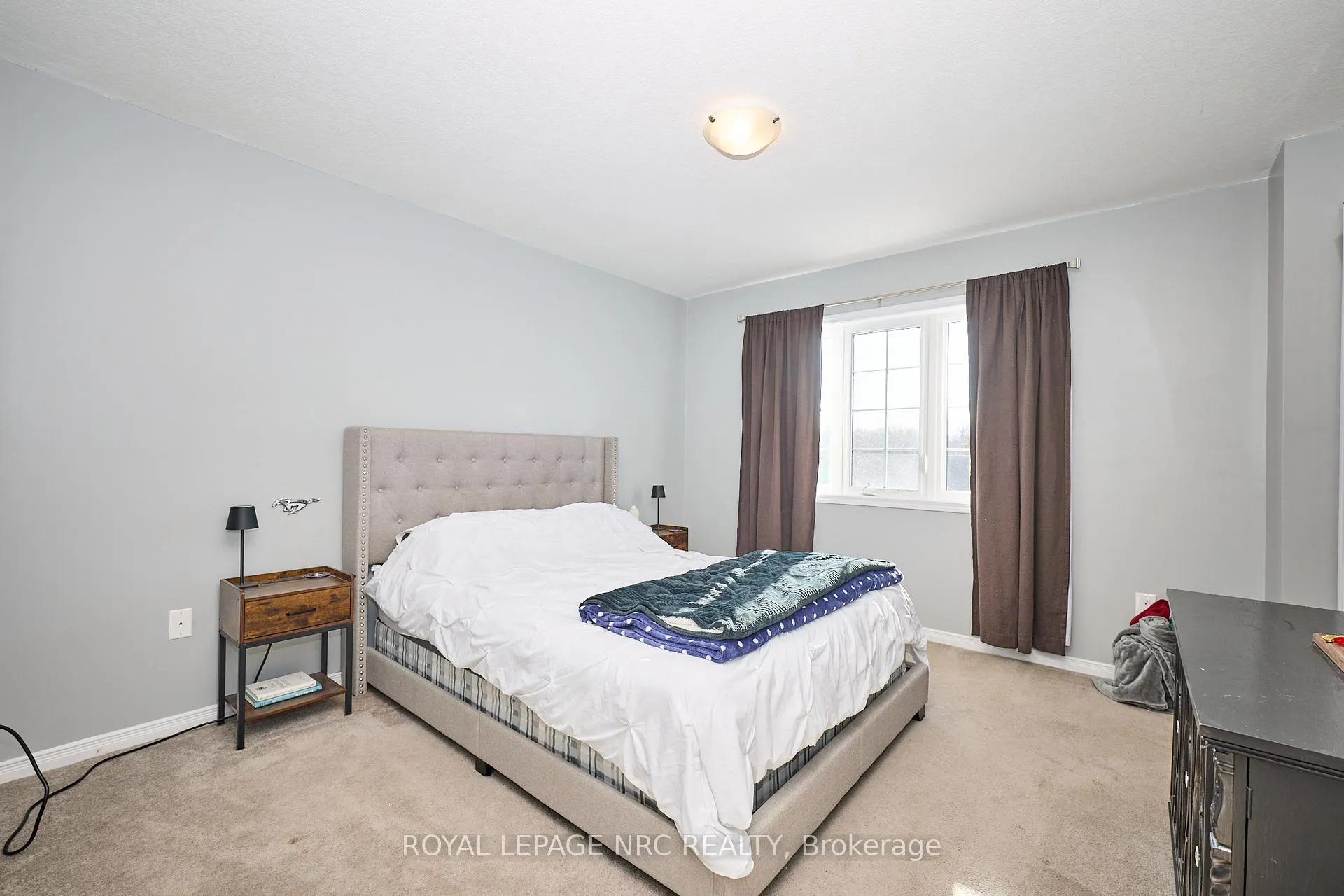 Photo 15 of 7759 White Pine Crescent, Niagara Falls, Brown — HOMEH