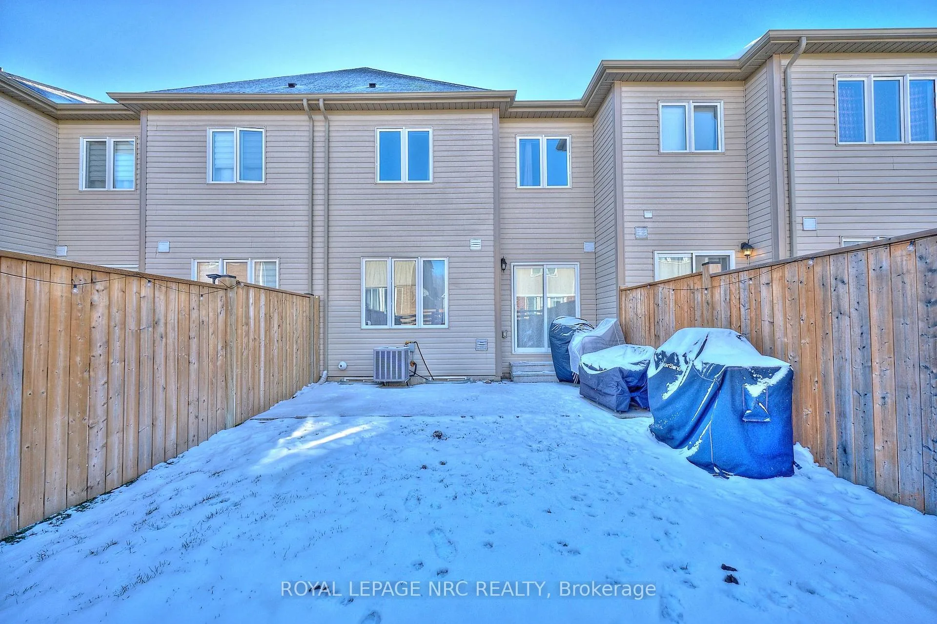 Photo 29 of 7759 White Pine Crescent, Niagara Falls, Brown — HOMEH
