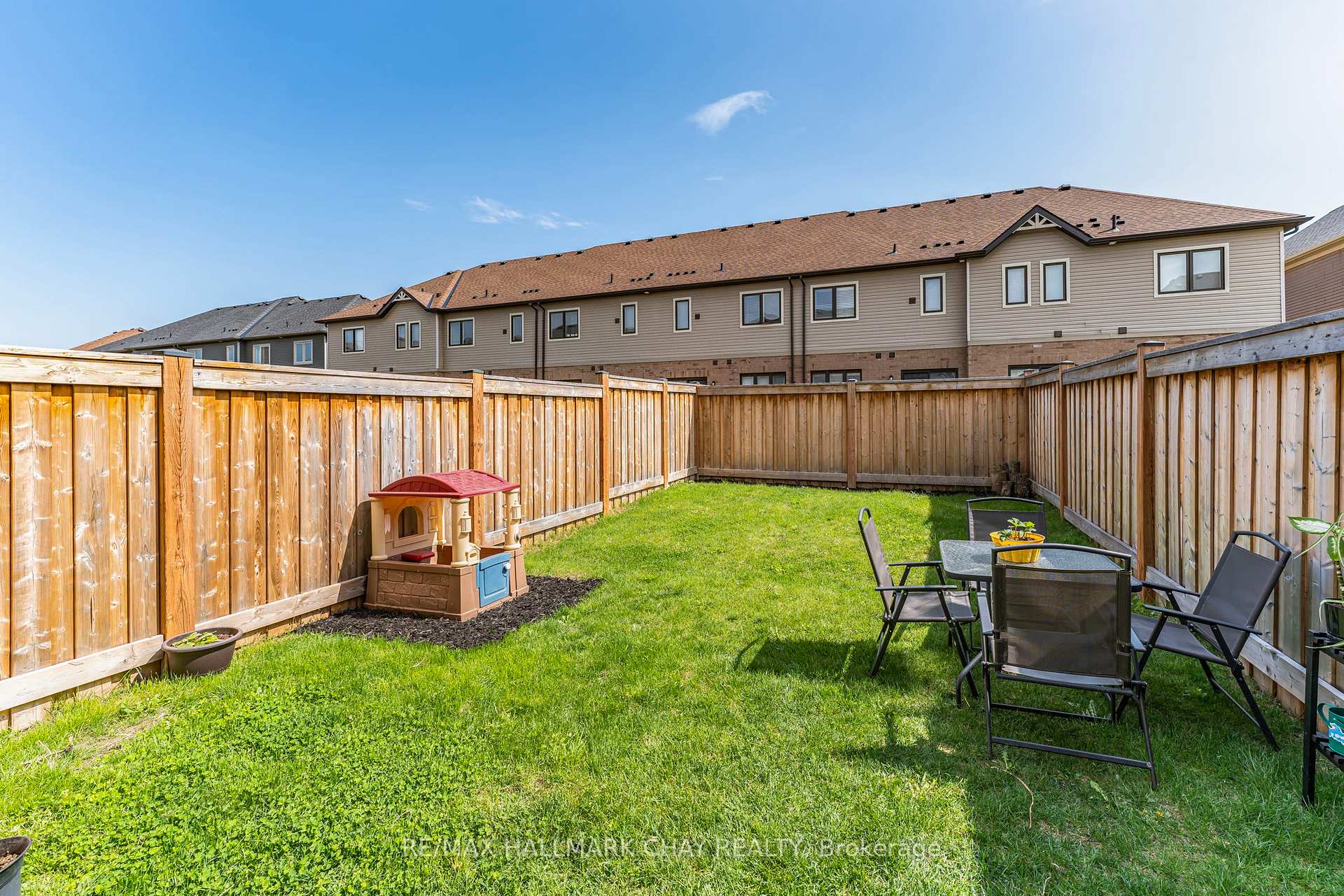 Photo 8 of 31 Arnold Crescent, New Tecumseth, Alliston — HOMEH