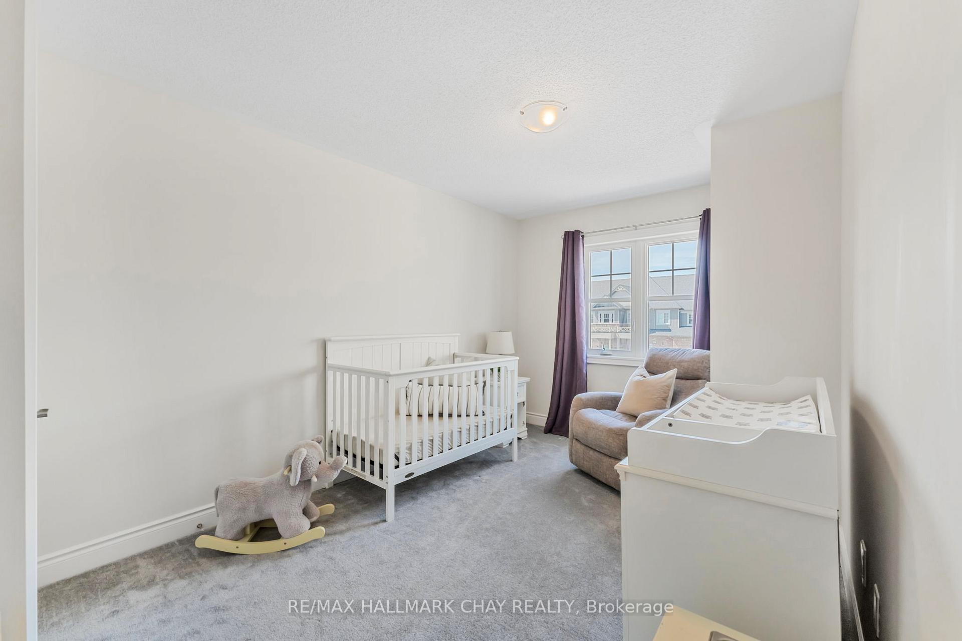 Photo 12 of 31 Arnold Crescent, New Tecumseth, Alliston — HOMEH