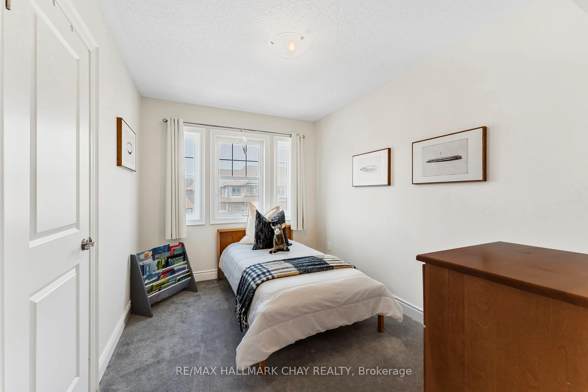 Photo 14 of 31 Arnold Crescent, New Tecumseth, Alliston — HOMEH