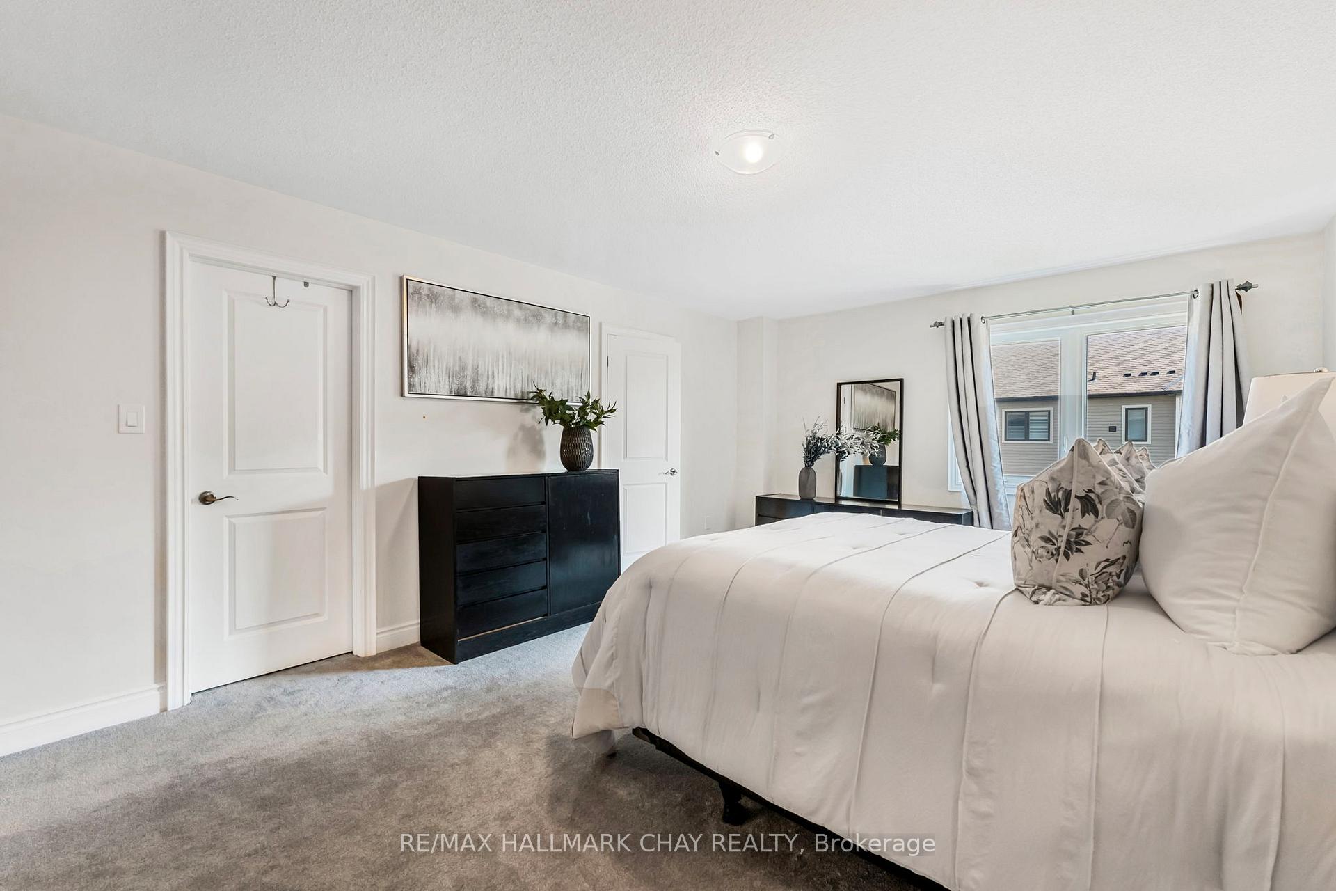 Photo 20 of 31 Arnold Crescent, New Tecumseth, Alliston — HOMEH