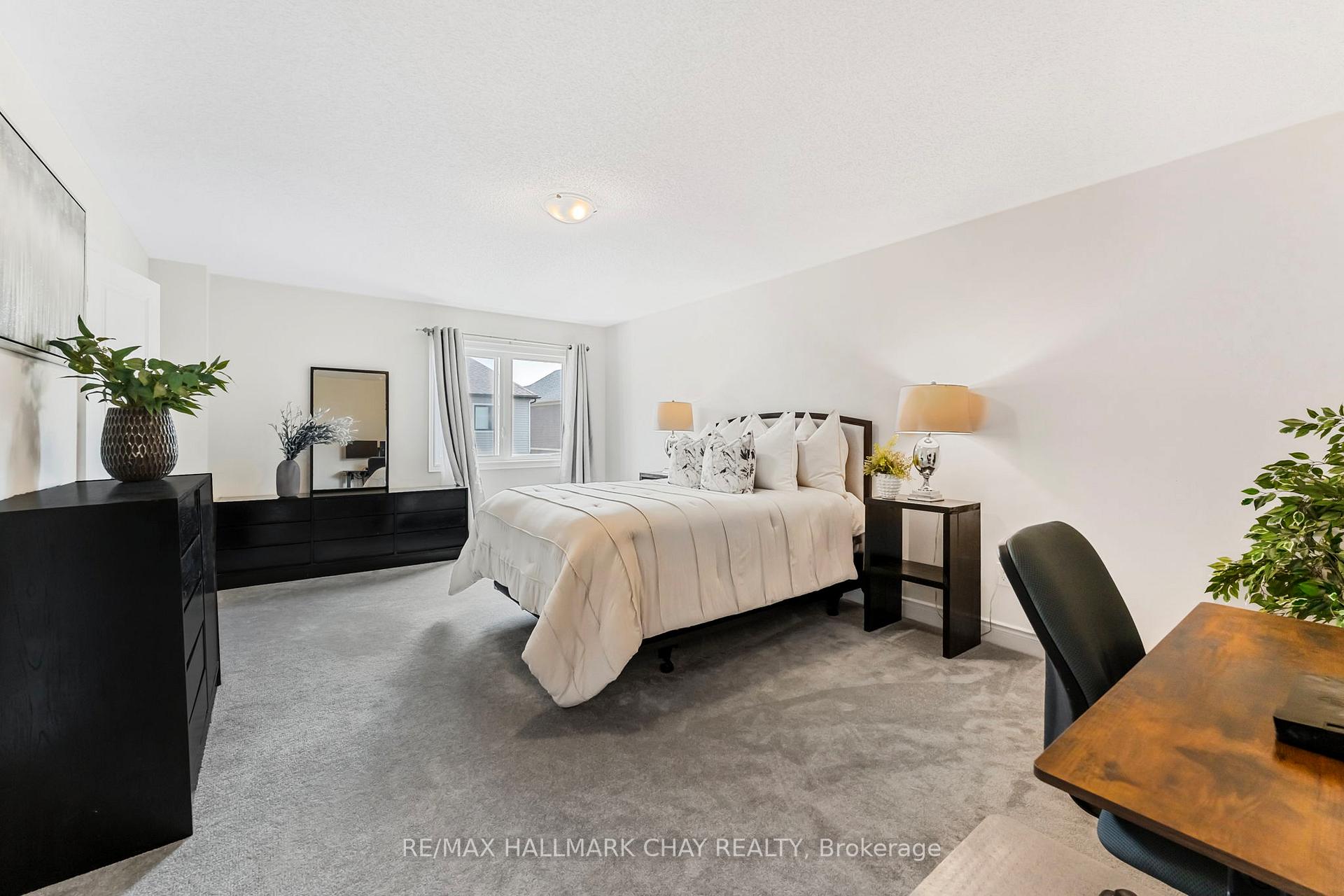 Photo 21 of 31 Arnold Crescent, New Tecumseth, Alliston — HOMEH