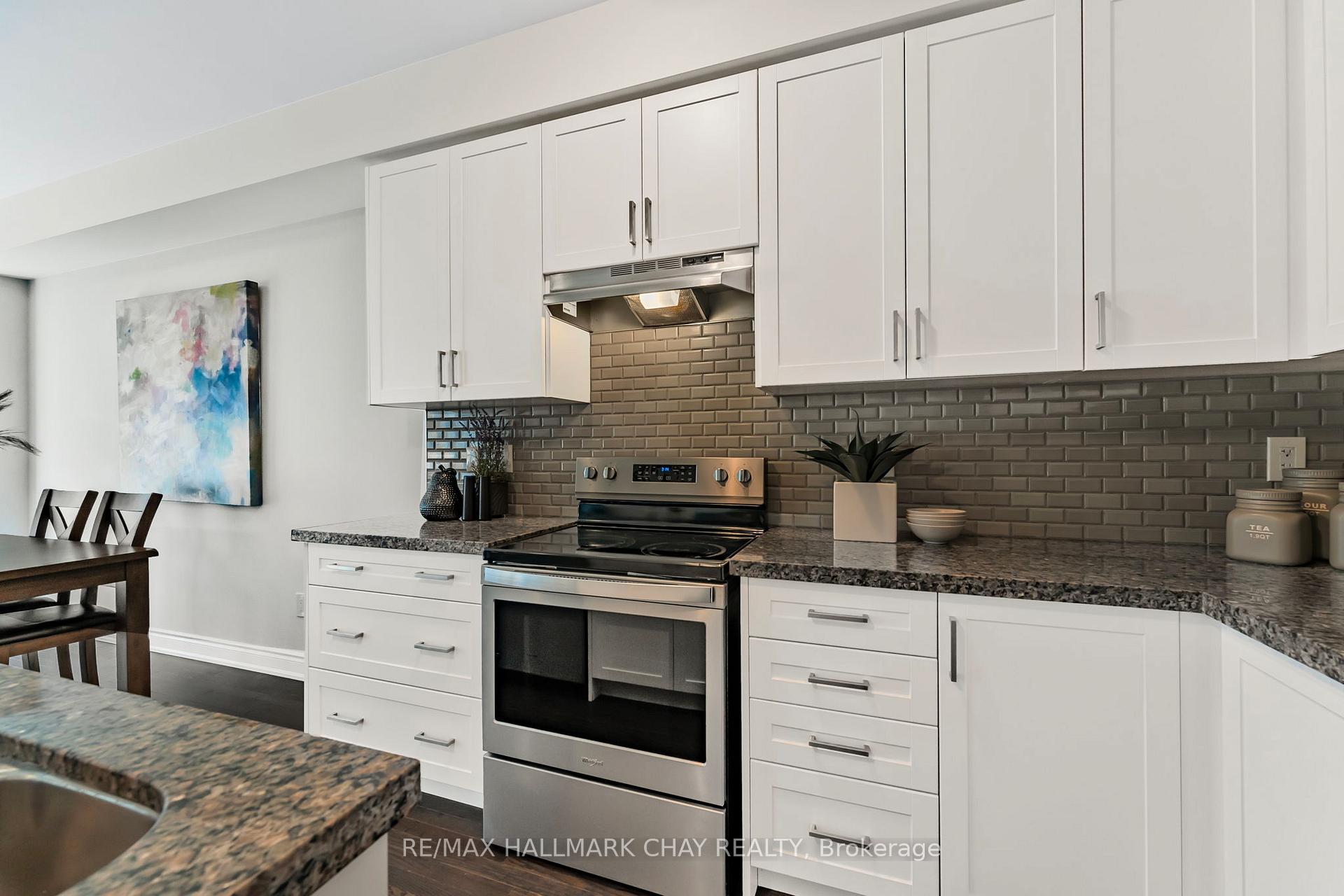 Photo 28 of 31 Arnold Crescent, New Tecumseth, Alliston — HOMEH