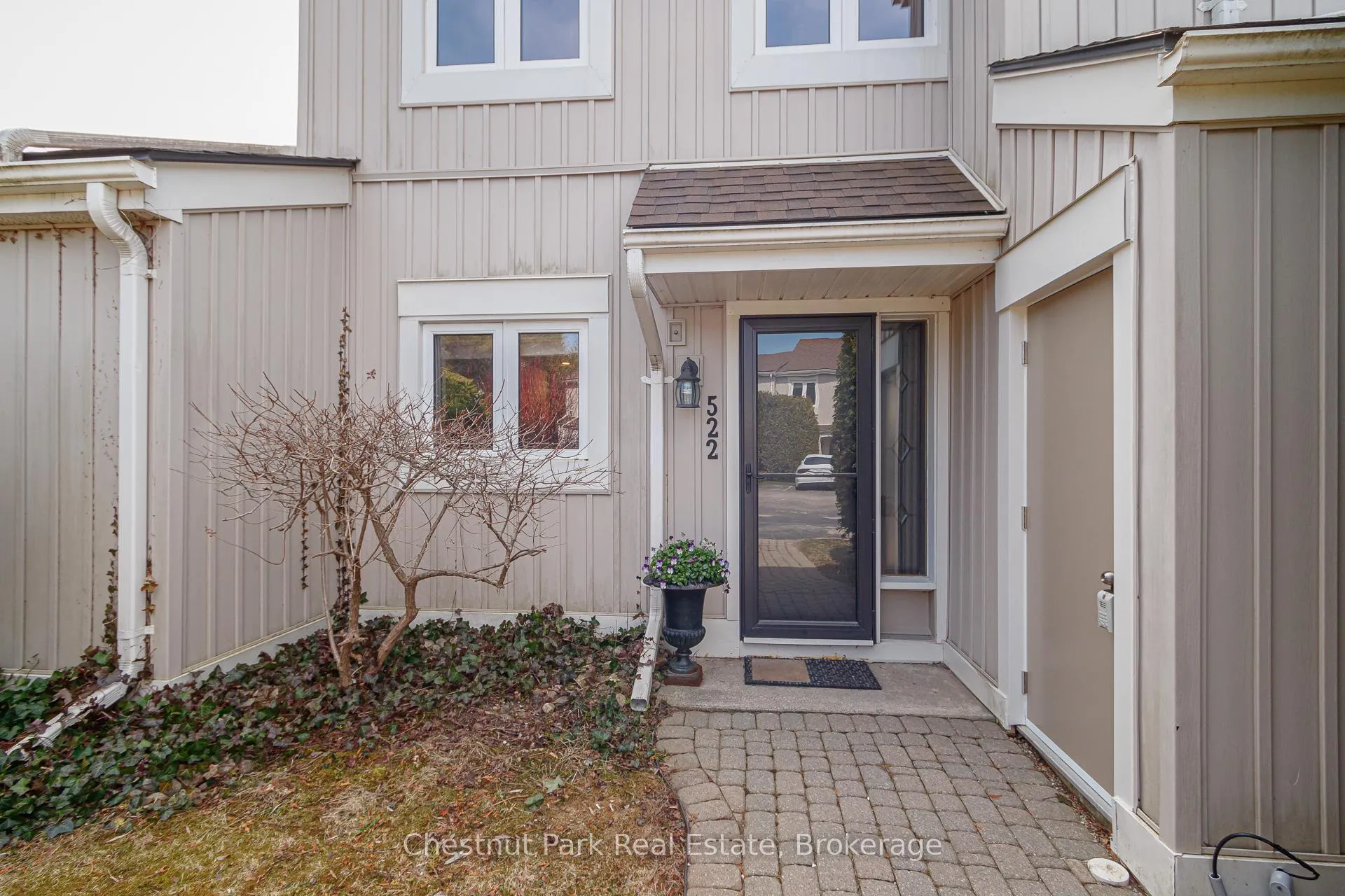 Photo 3 of 522 Oxbow Crescent, Collingwood — HOMEH