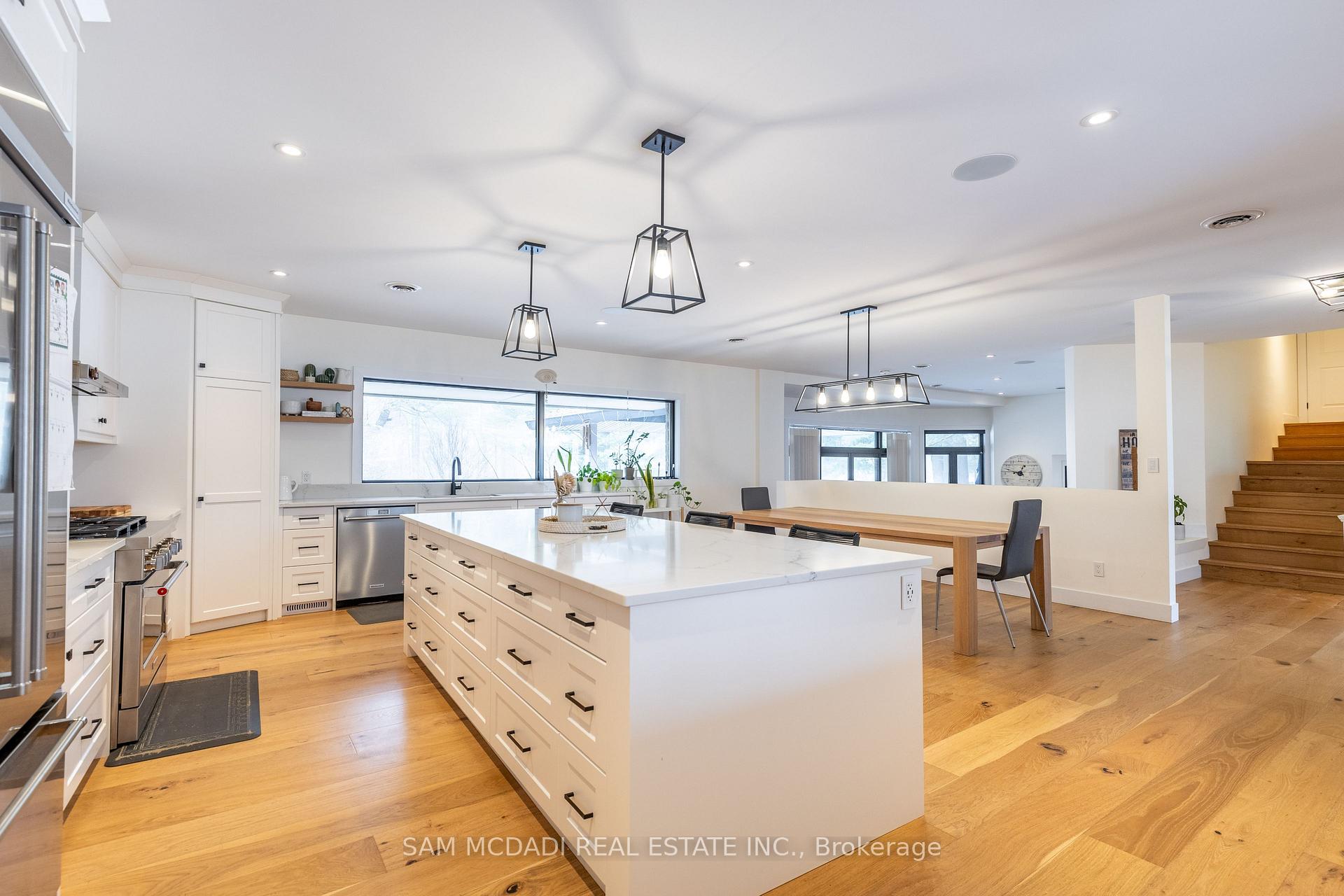 Photo 2 of 10530 Fifth Line, Milton, Rural Nassagaweya — HOMEH