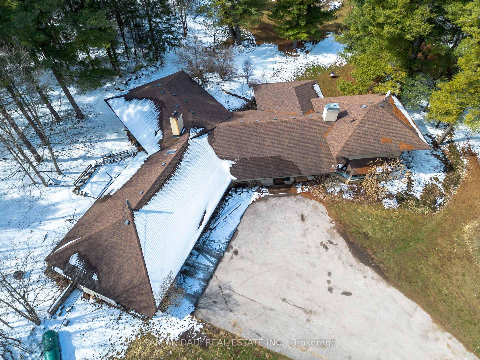 Photo 3 of 10530 Fifth Line, Milton, Rural Nassagaweya — HOMEH