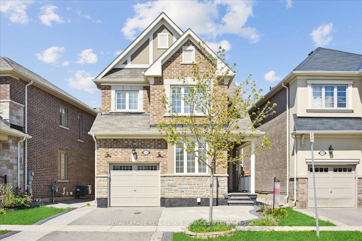 Front of 1335 Rose Way