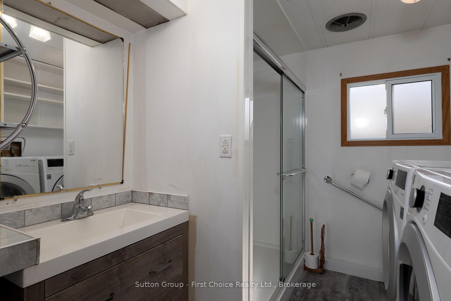 Photo 16 of 129 Ash Street, Perth East, Crystal Lake — HOMEH