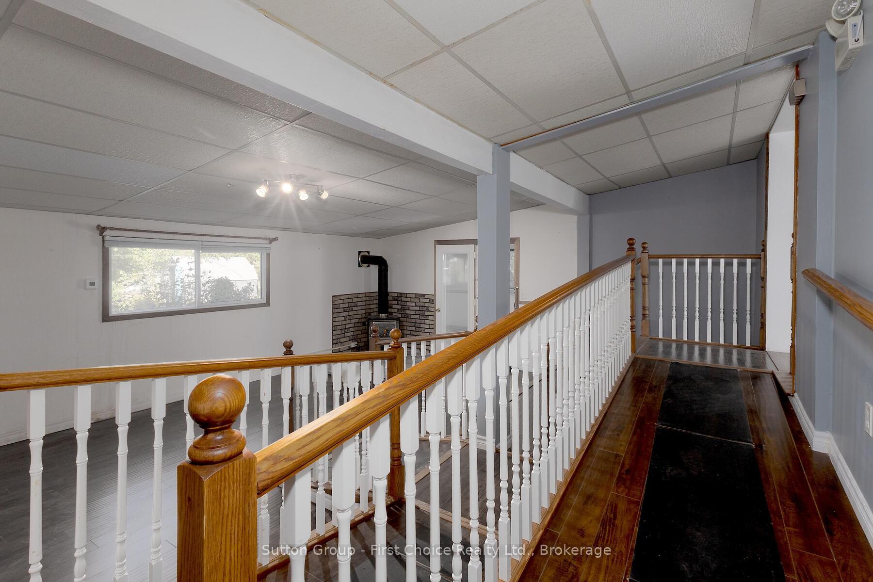 Photo 22 of 129 Ash Street, Perth East, Crystal Lake — HOMEH