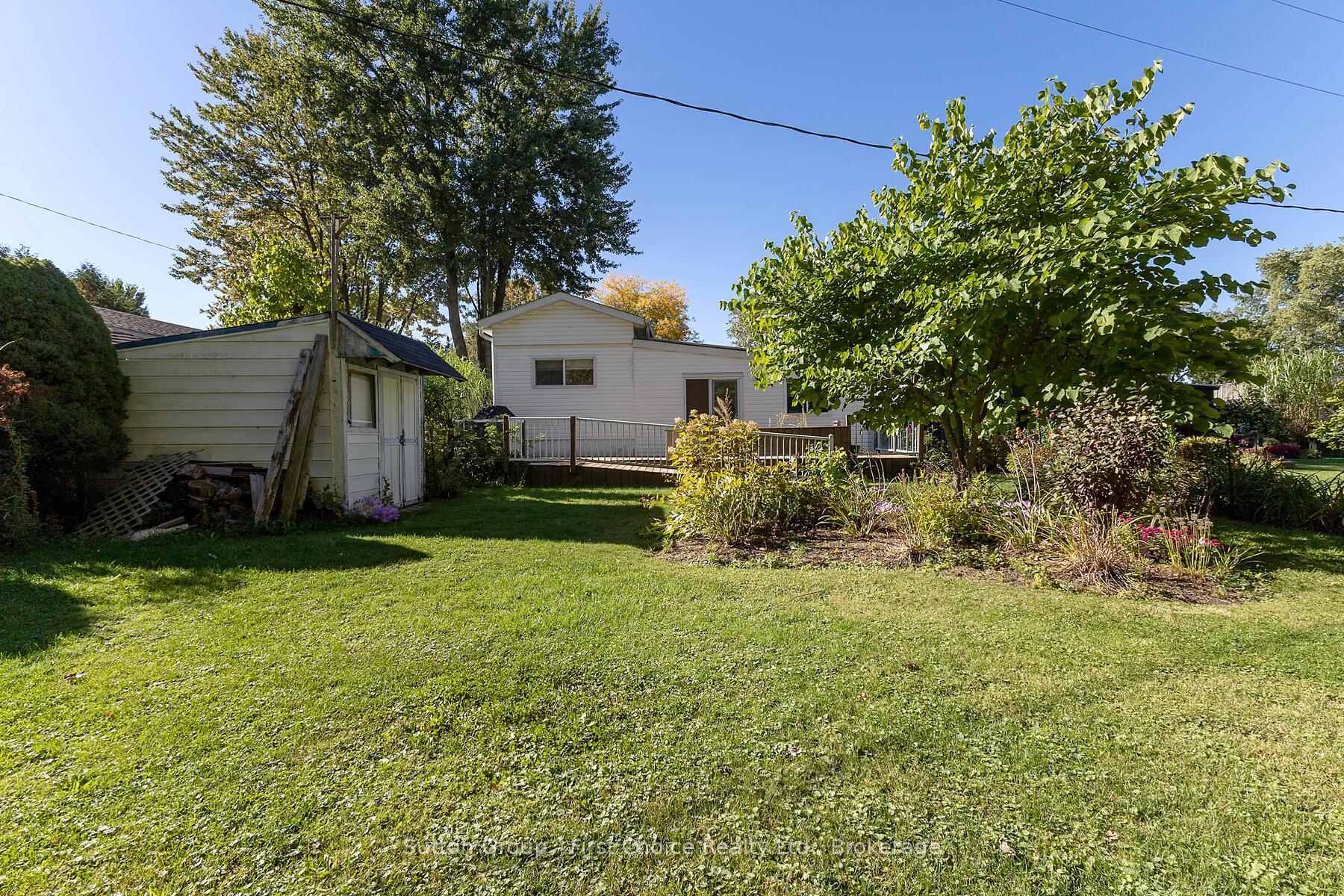 Photo 32 of 129 Ash Street, Perth East, Crystal Lake — HOMEH