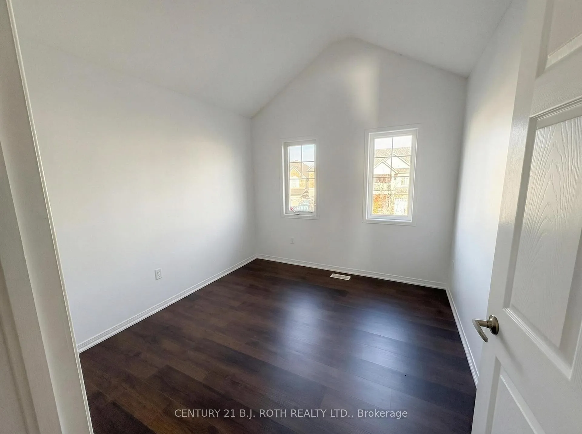 Photo 9 of 23 Adams Road, New Tecumseth, Alliston — HOMEH