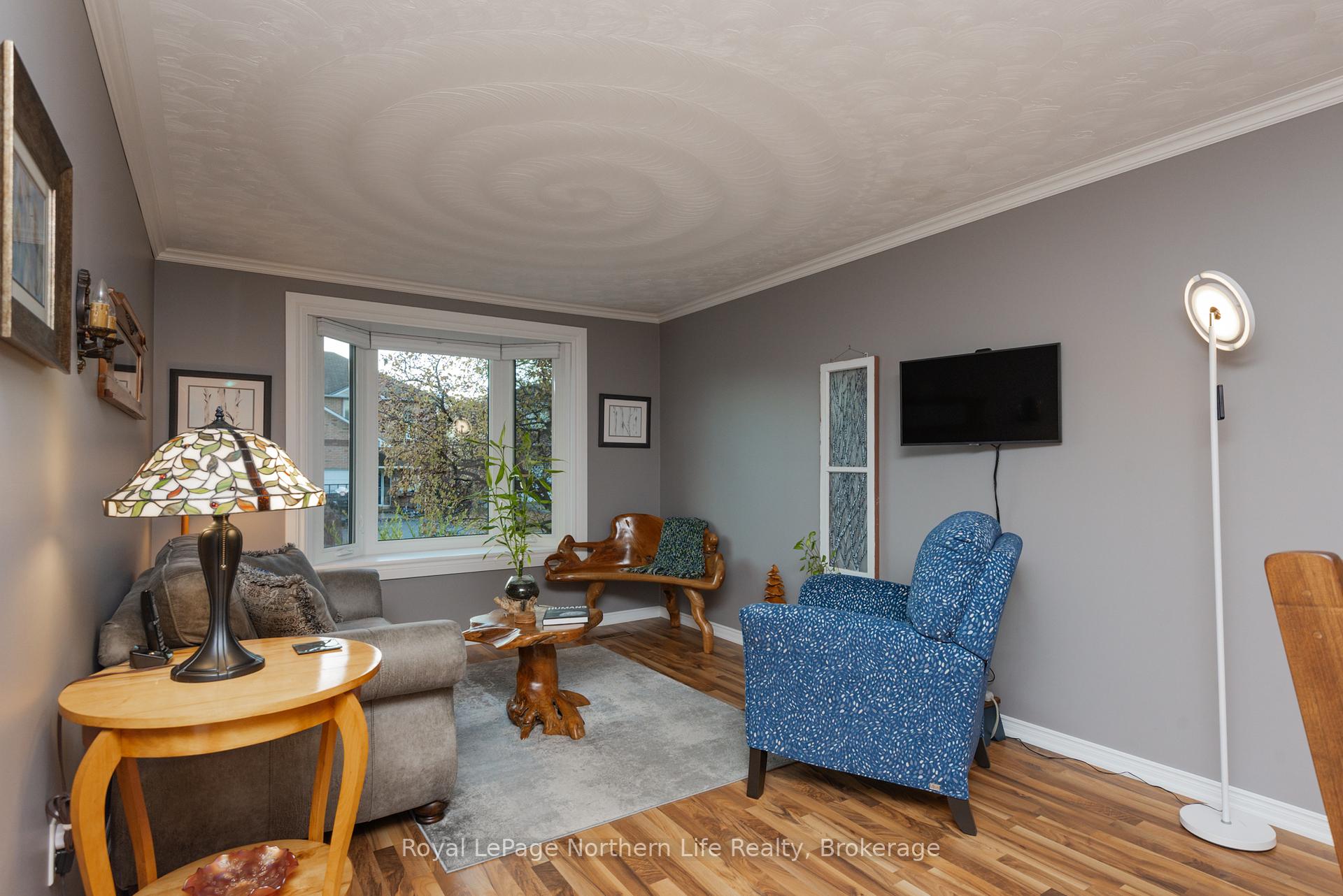 Photo 7 of 42 Balmoral Crescent, North Bay, Ferris — HOMEH