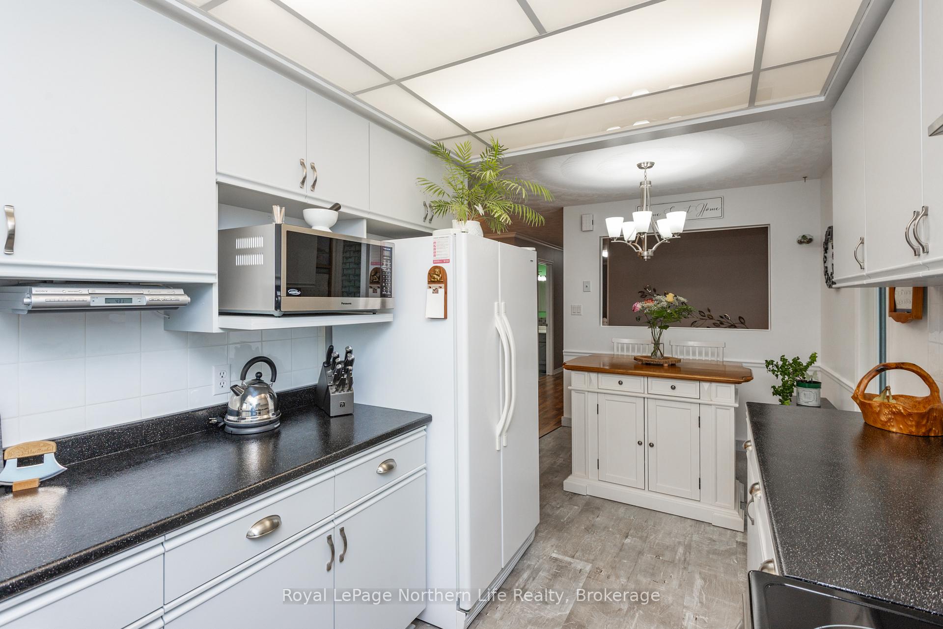 Photo 14 of 42 Balmoral Crescent, North Bay, Ferris — HOMEH