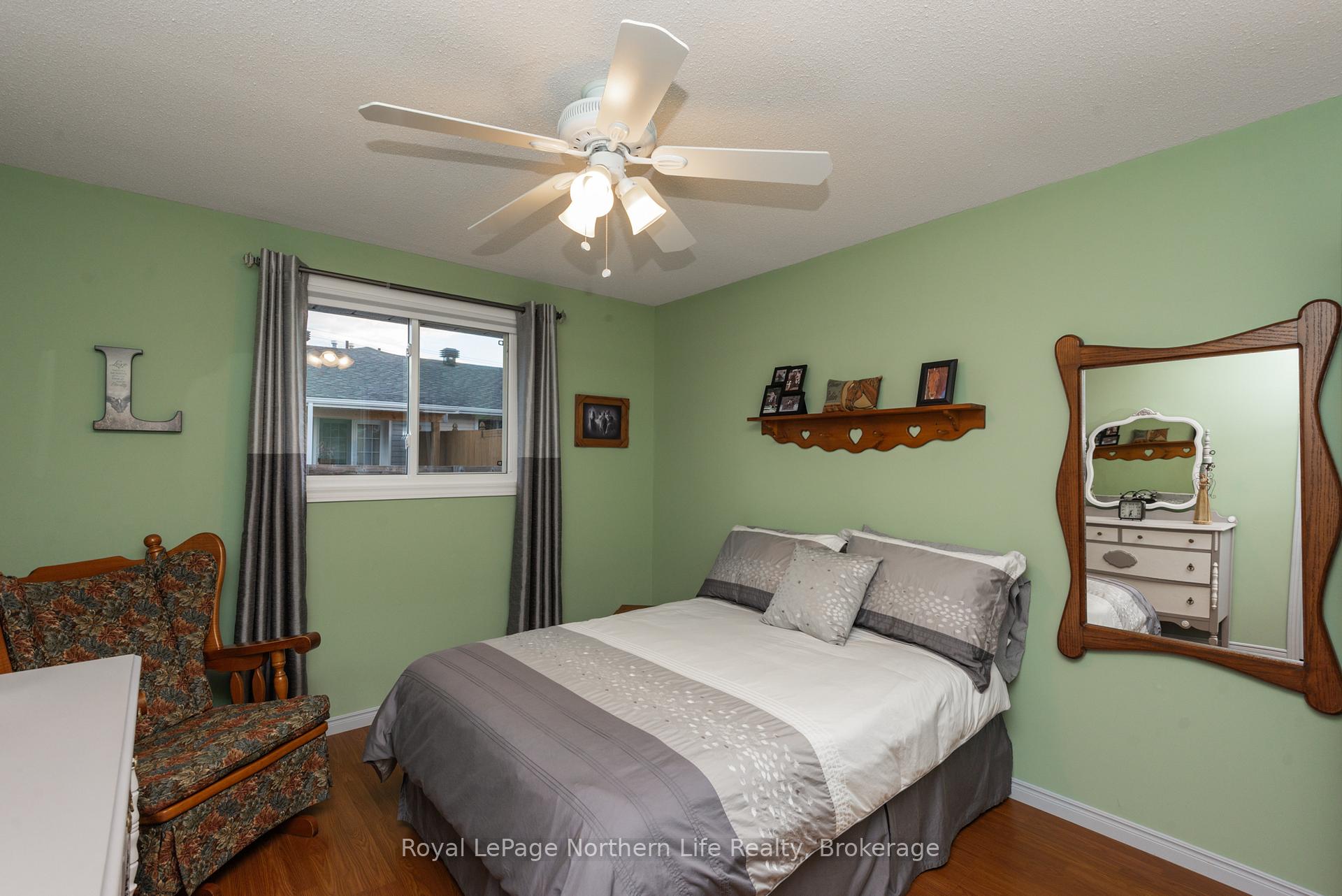 Photo 16 of 42 Balmoral Crescent, North Bay, Ferris — HOMEH