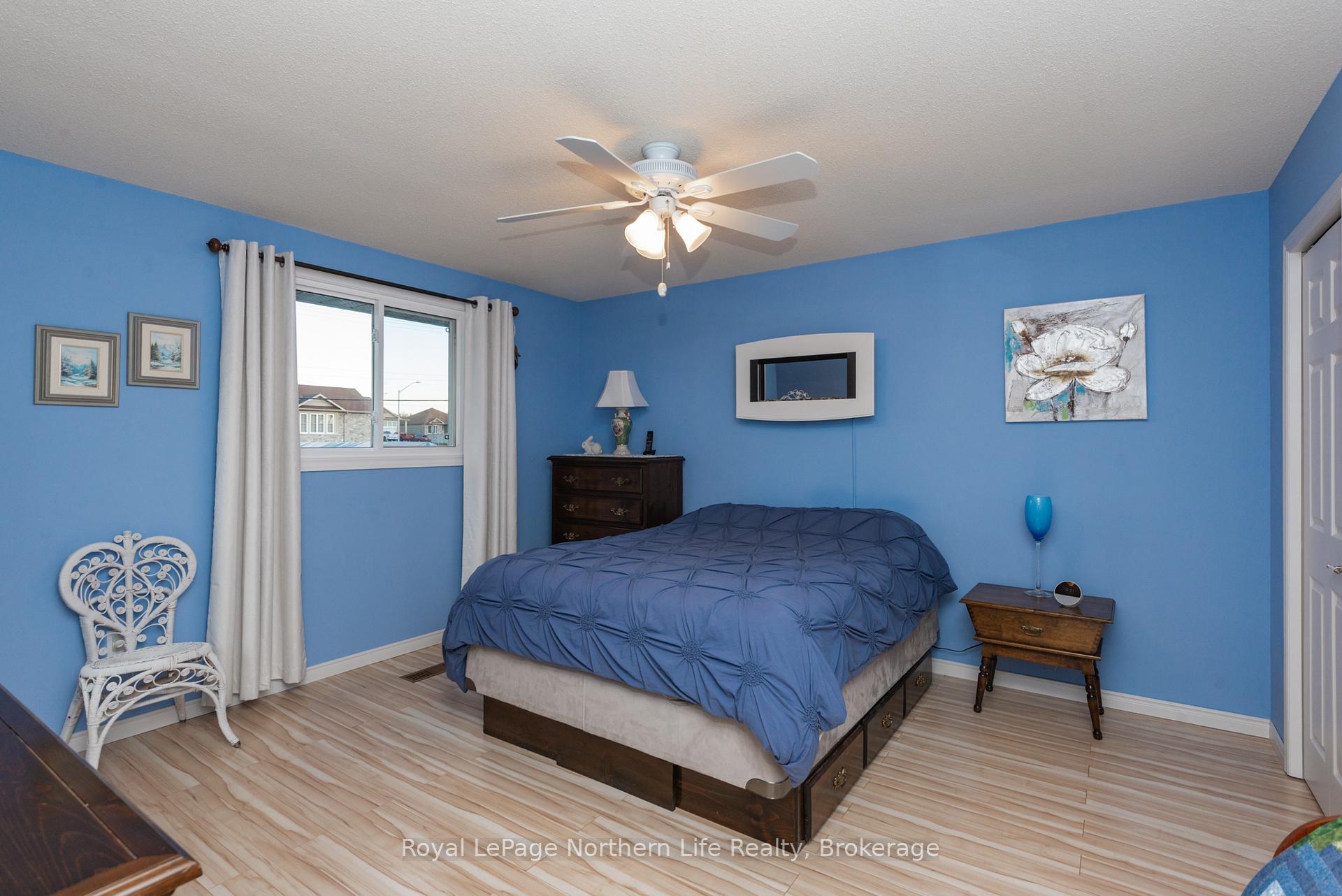 Photo 17 of 42 Balmoral Crescent, North Bay, Ferris — HOMEH