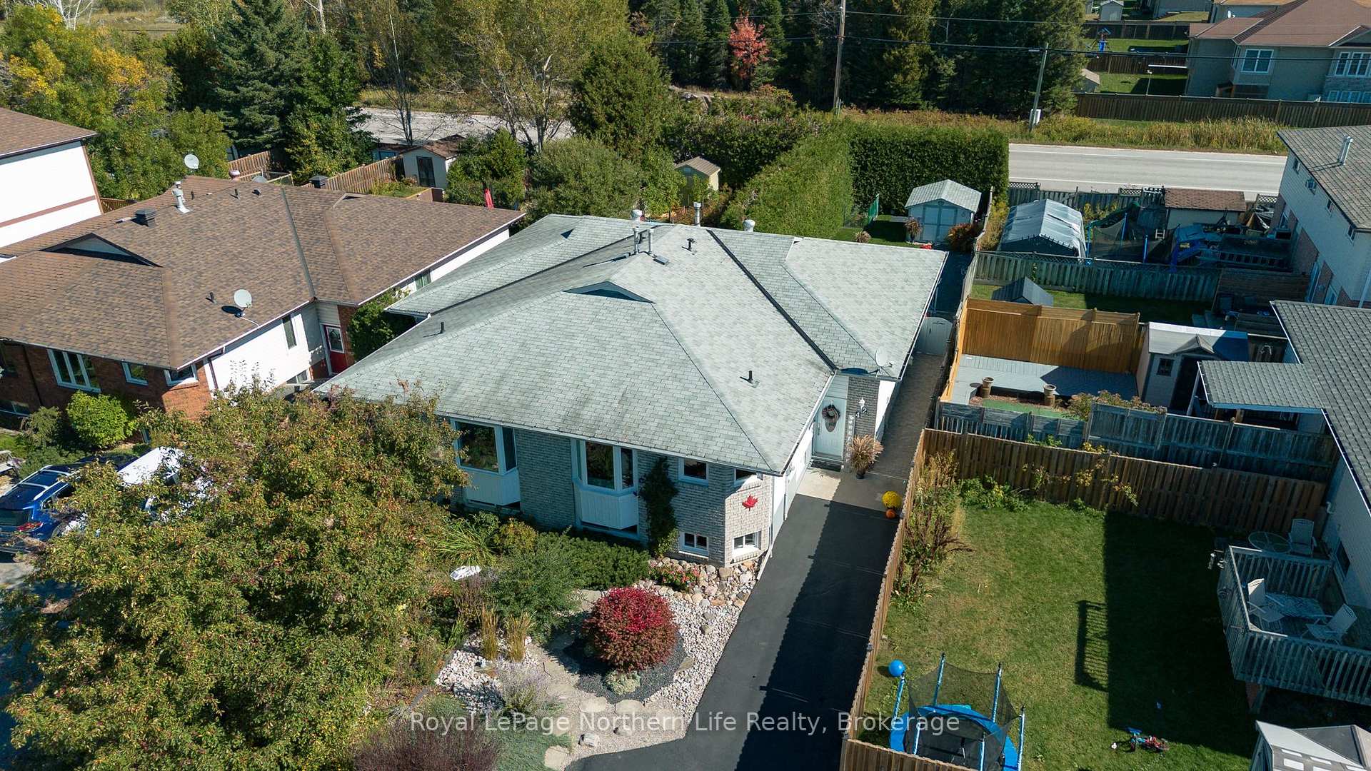 Photo 38 of 42 Balmoral Crescent, North Bay, Ferris — HOMEH