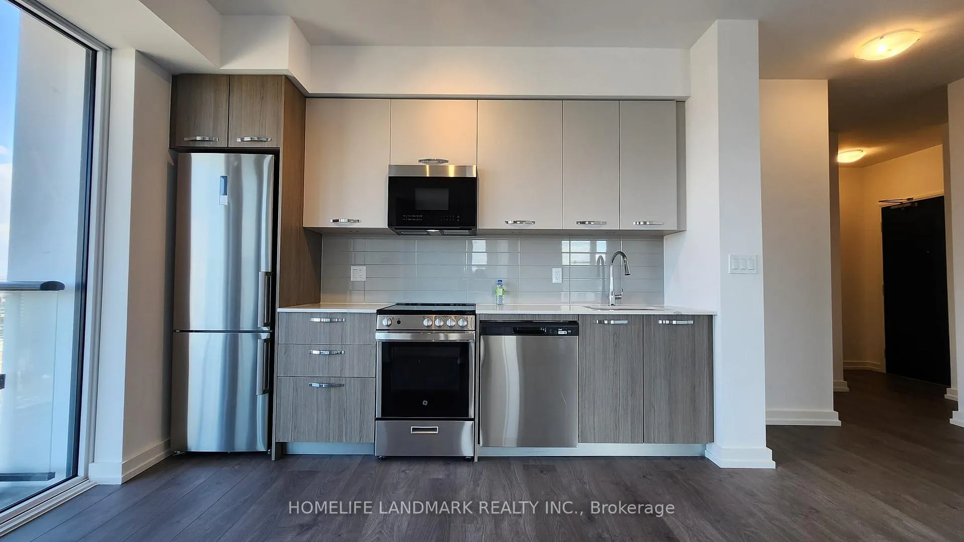 Photo 3 of Unit 1817, 75 James Street S, Hamilton, Corktown — HOMEH