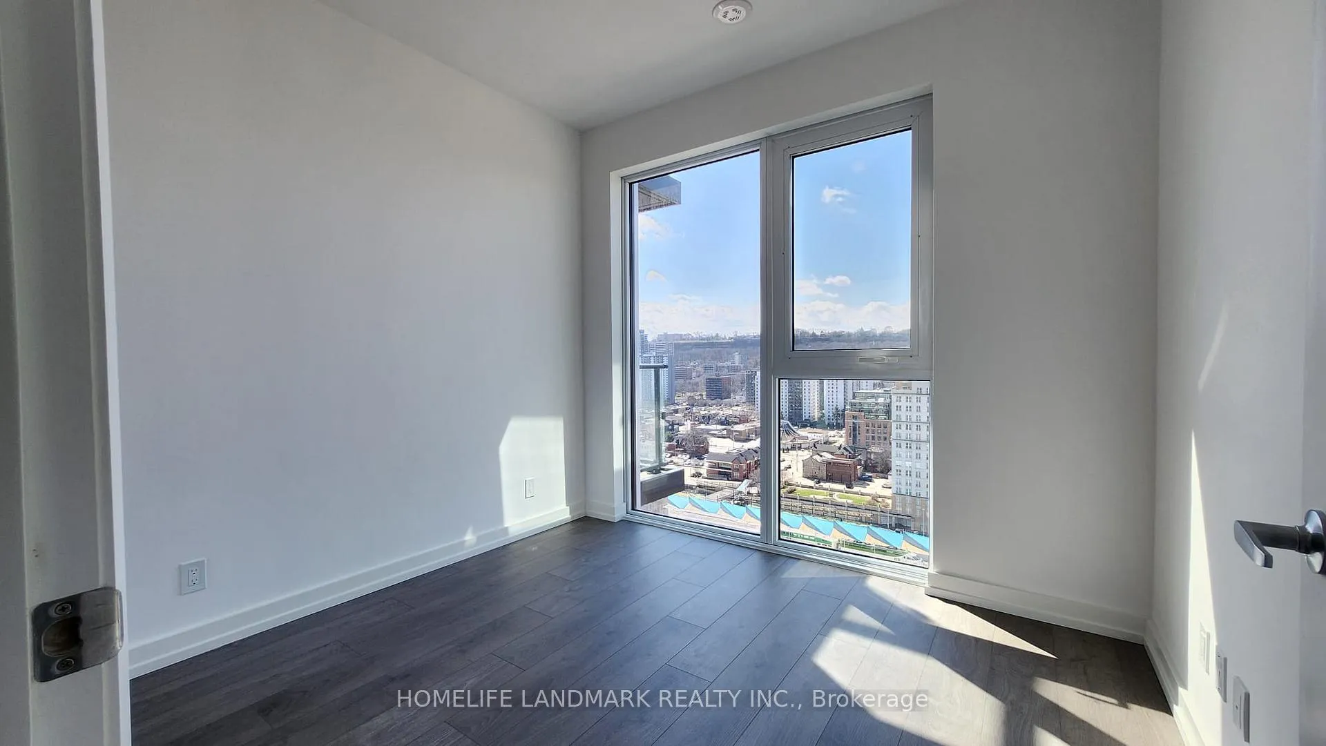 Photo 10 of Unit 1817, 75 James Street S, Hamilton, Corktown — HOMEH