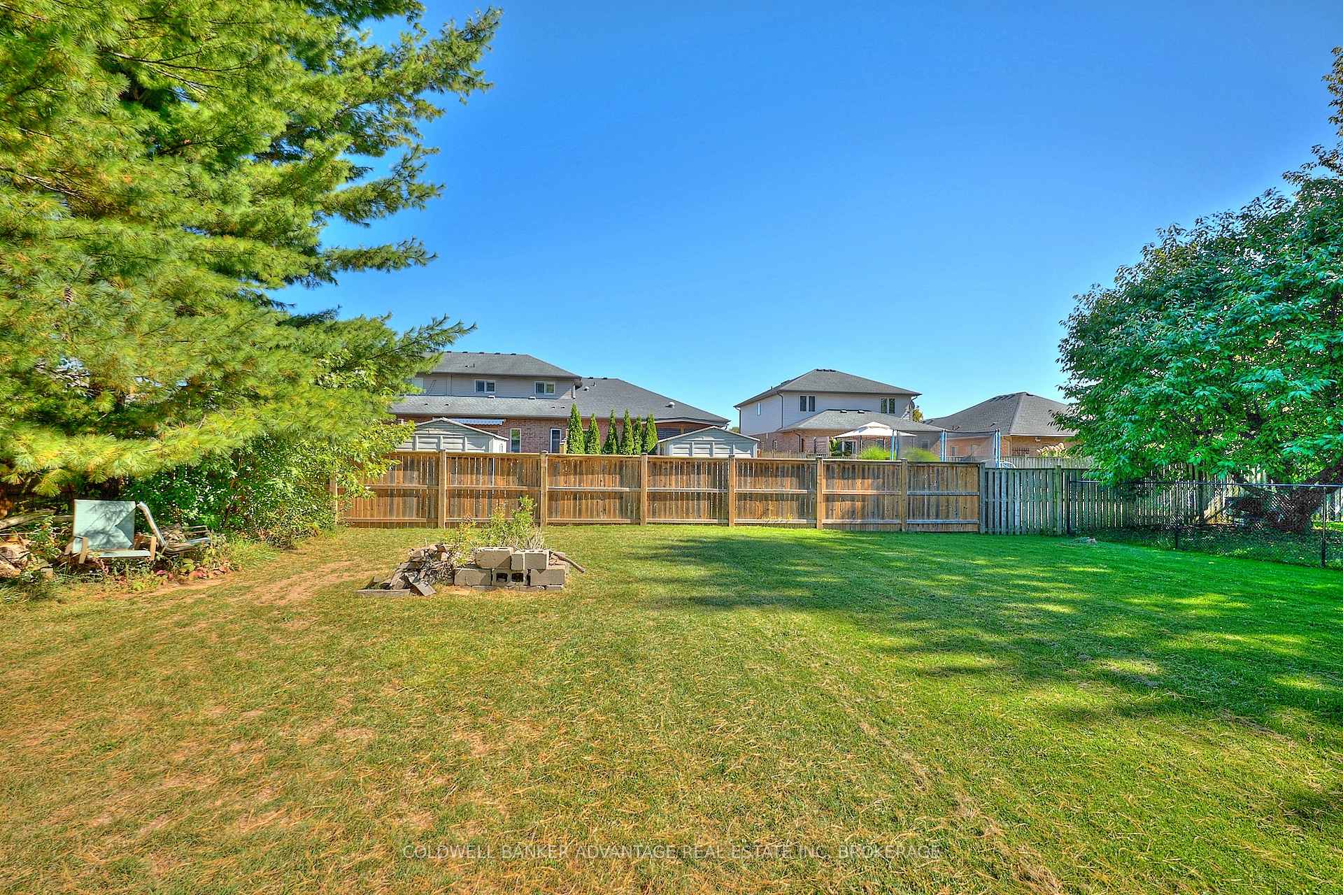 Photo 7 of 1123 Pelham Street, Pelham, Fonthill — HOMEH
