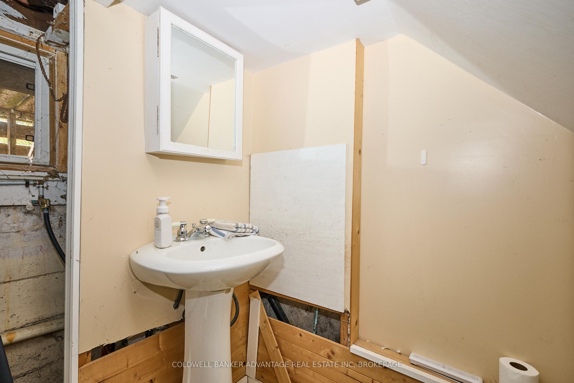 Photo 24 of 1123 Pelham Street, Pelham, Fonthill — HOMEH
