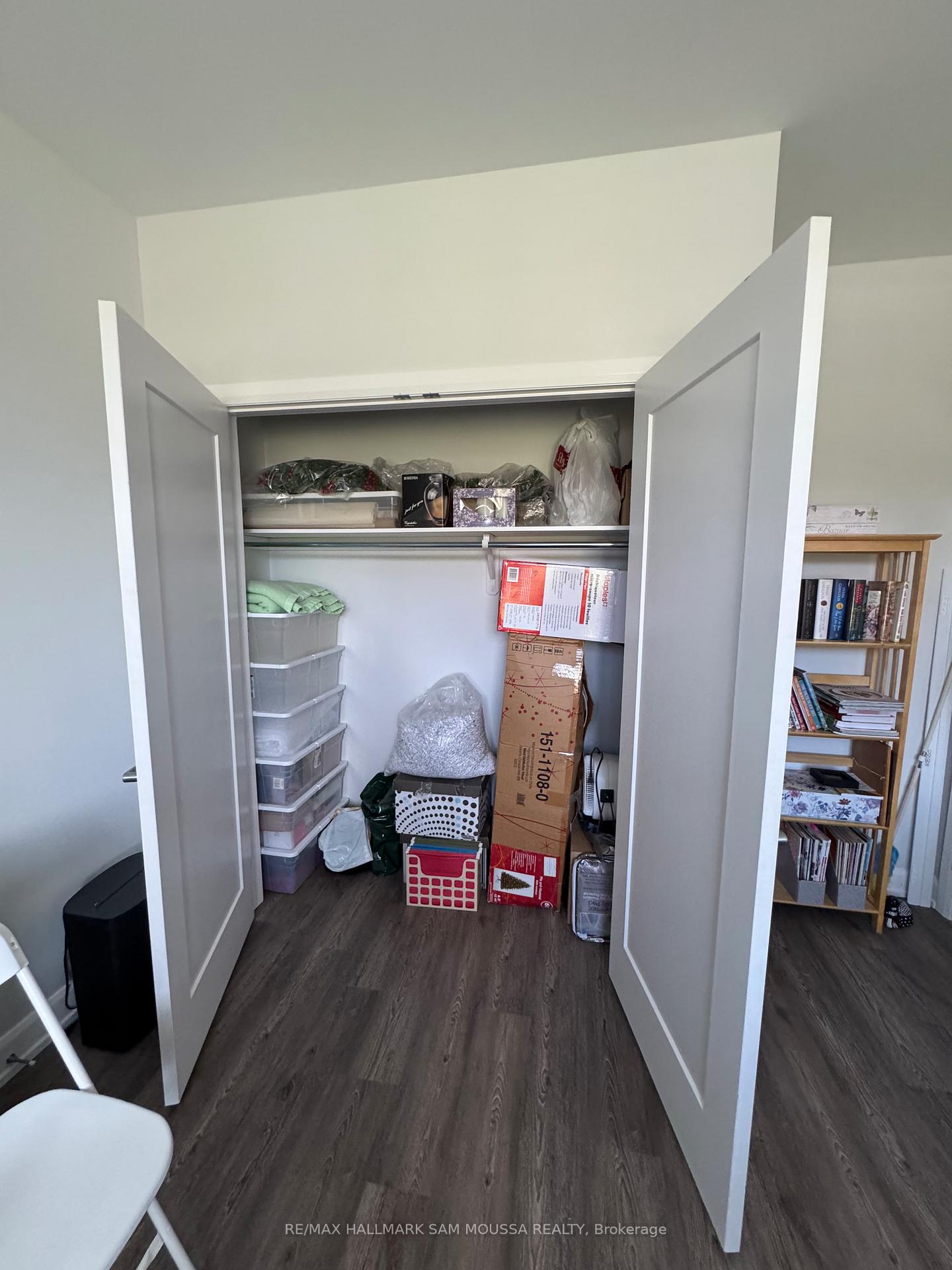 Photo 6 of Unit 6, 39 Senators Gate Drive, Perth — HOMEH