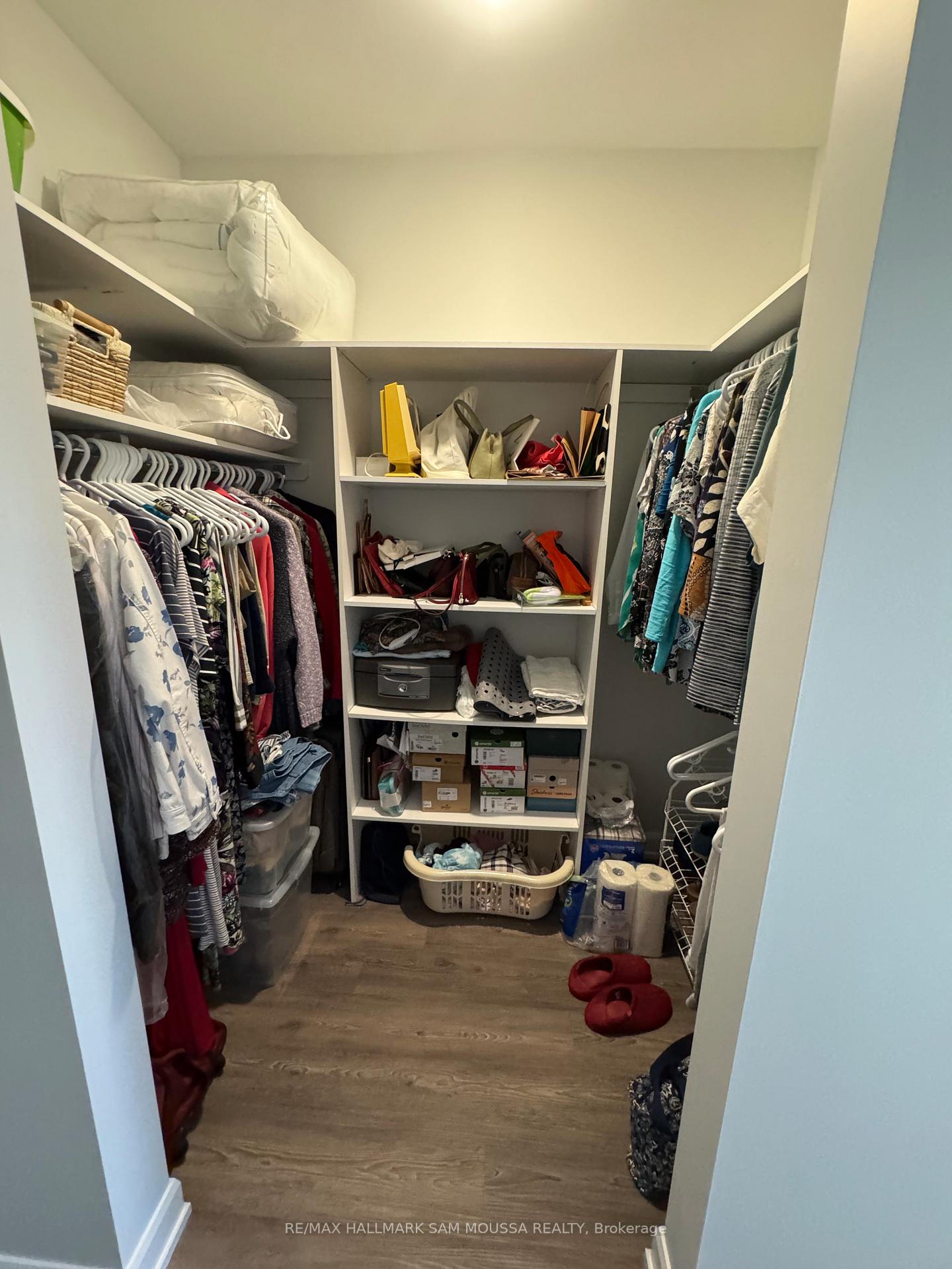 Photo 9 of Unit 6, 39 Senators Gate Drive, Perth — HOMEH