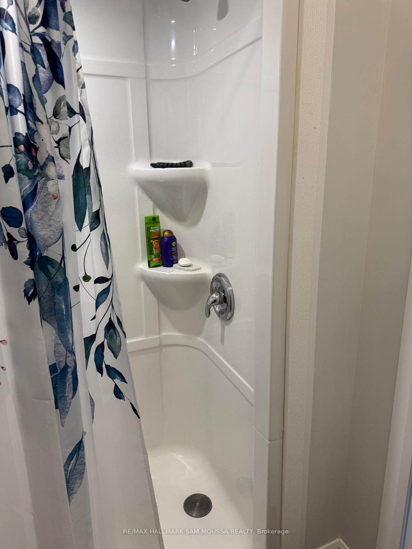 Photo 16 of Unit 6, 39 Senators Gate Drive, Perth — HOMEH