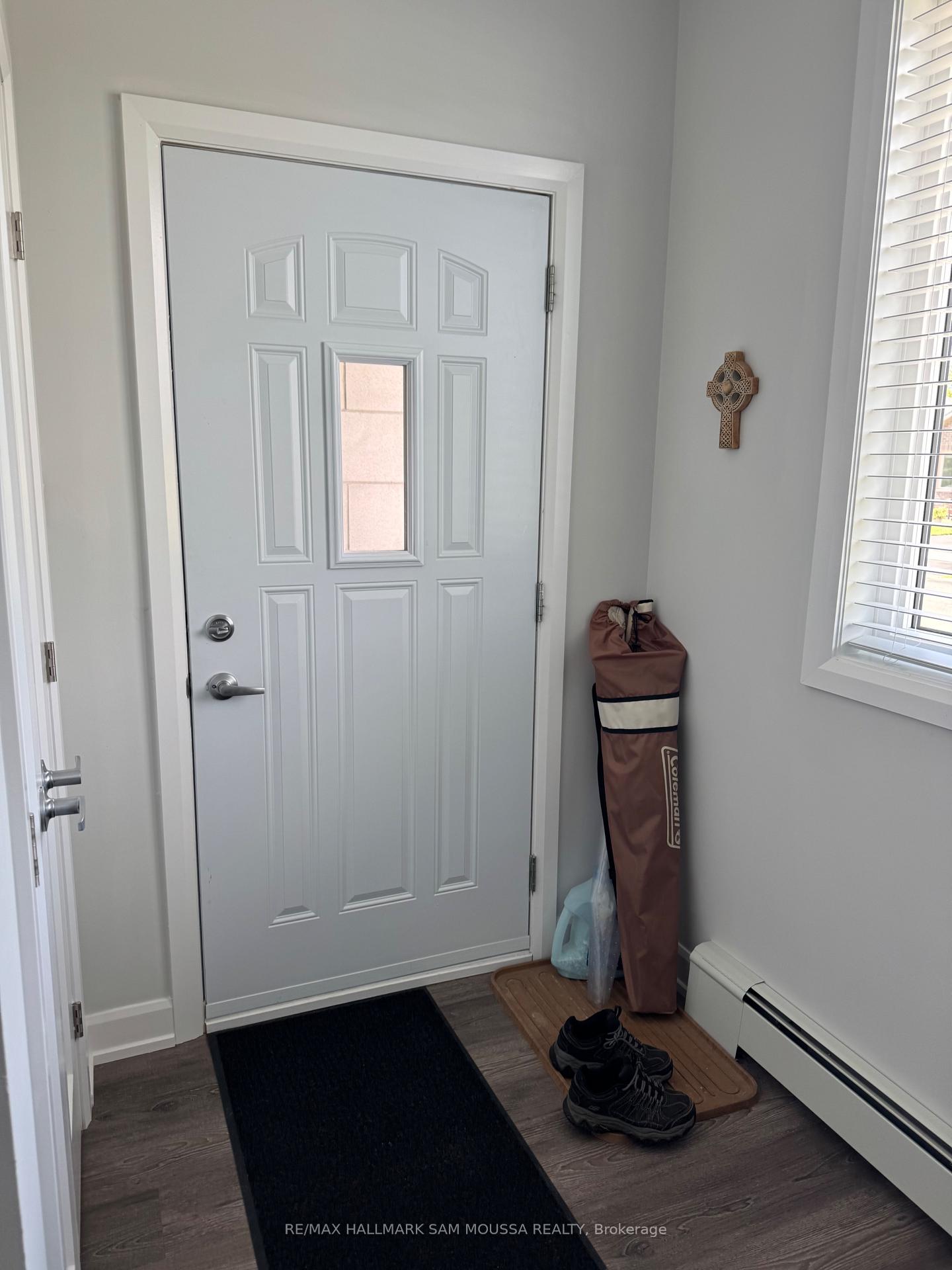 Photo 20 of Unit 6, 39 Senators Gate Drive, Perth — HOMEH