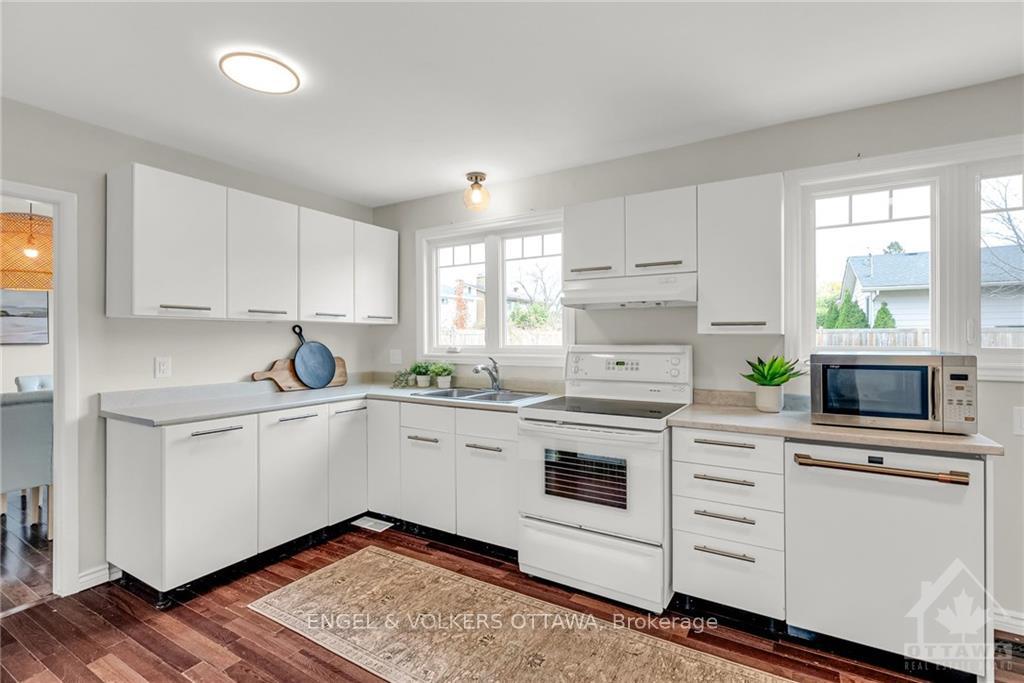 Photo 12 of 1249 Morrison Drive, Ottawa, Redwood Park — HOMEH