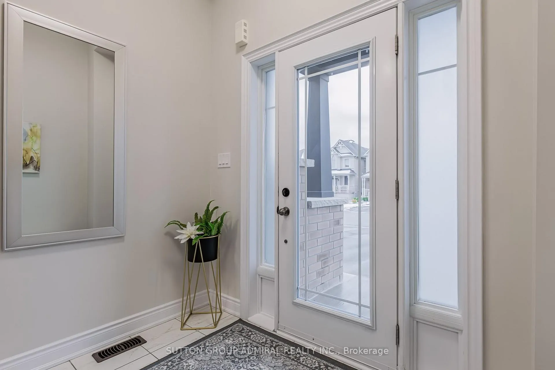 Photo 8 of 123 Arnold Crescent, New Tecumseth, Alliston — HOMEH