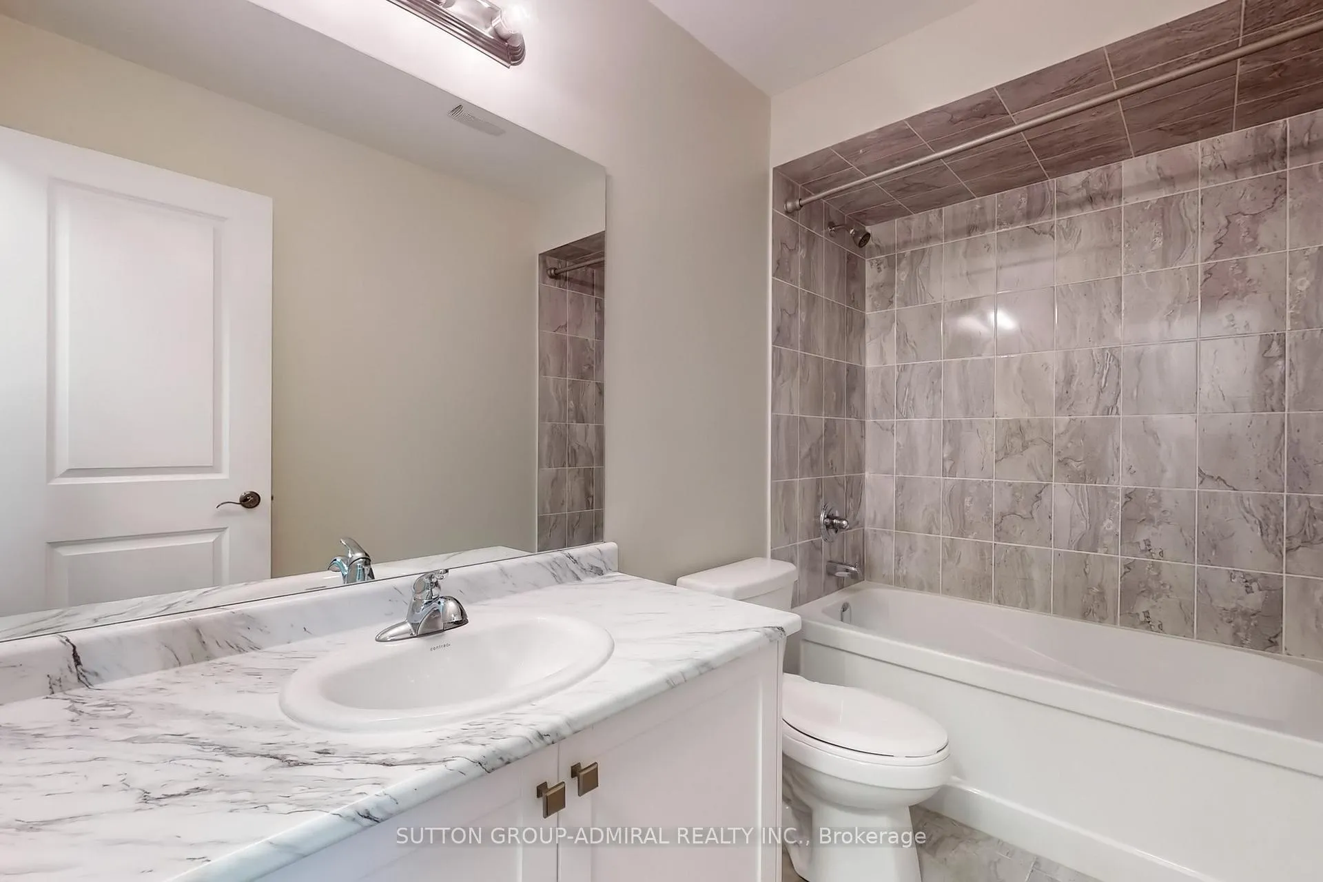 Photo 72 of 123 Arnold Crescent, New Tecumseth, Alliston — HOMEH