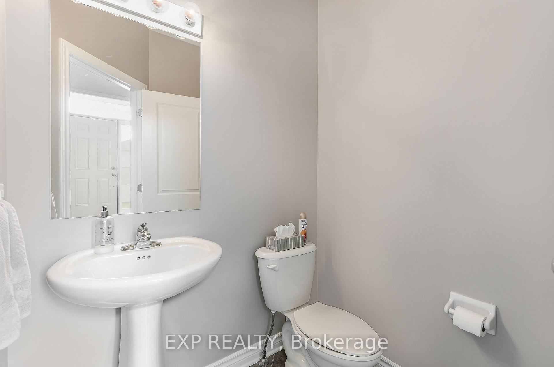 Photo 12 of 136 Whispering Winds Way, Ottawa, Mer Bleue/Bradley Estates/Anderson Park — HOMEH