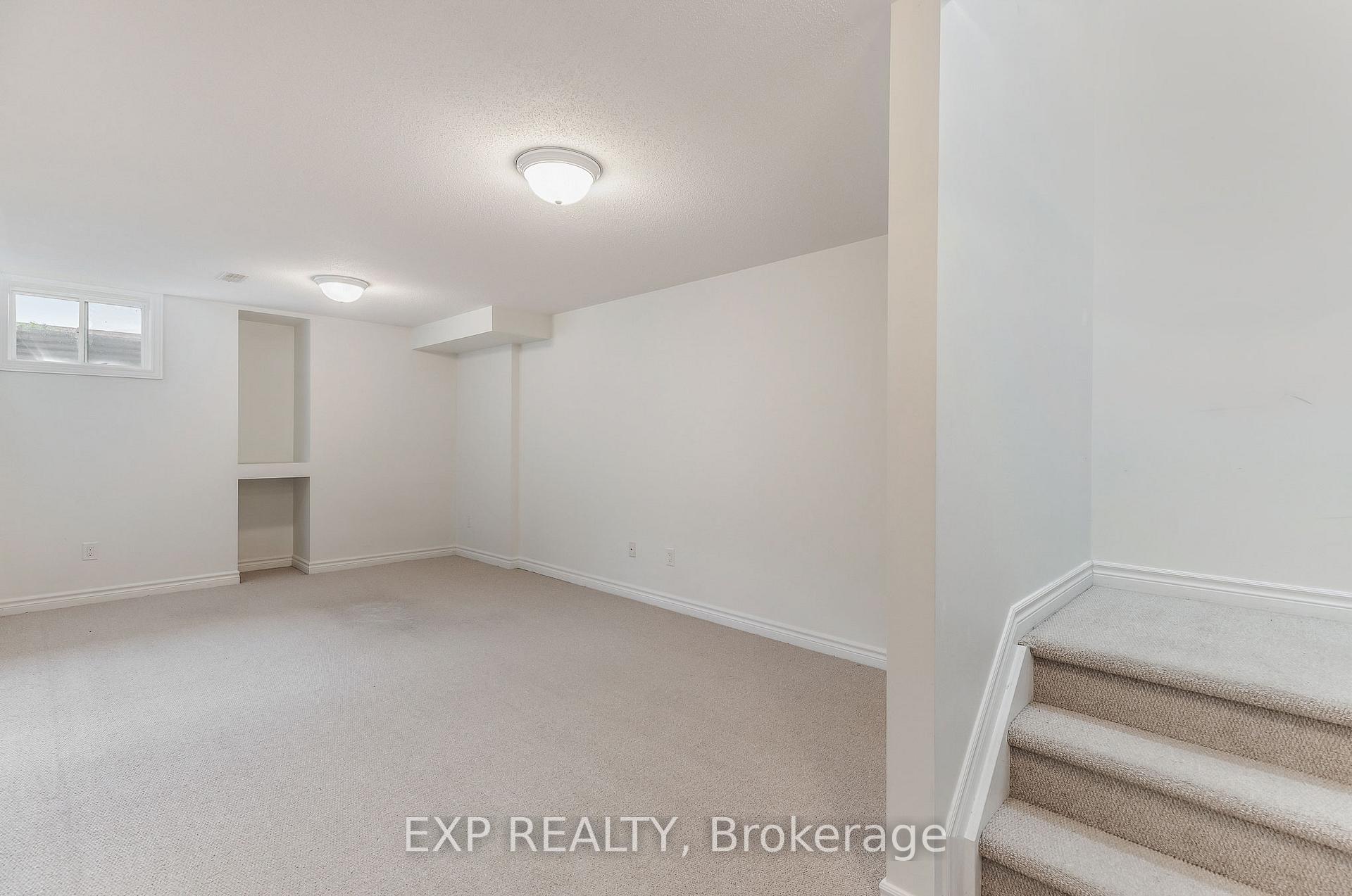 Photo 24 of 136 Whispering Winds Way, Ottawa, Mer Bleue/Bradley Estates/Anderson Park — HOMEH