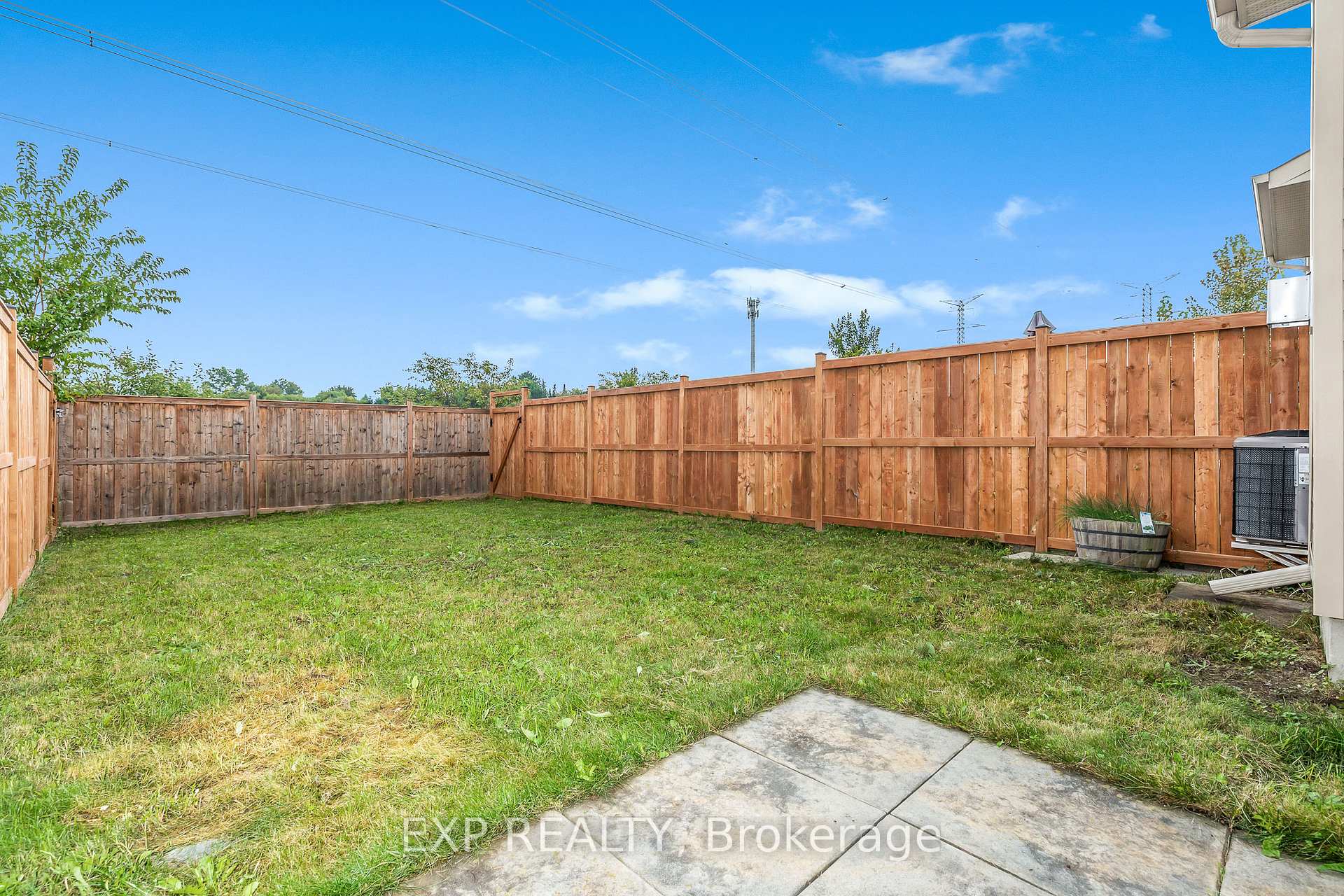 Photo 29 of 136 Whispering Winds Way, Ottawa, Mer Bleue/Bradley Estates/Anderson Park — HOMEH