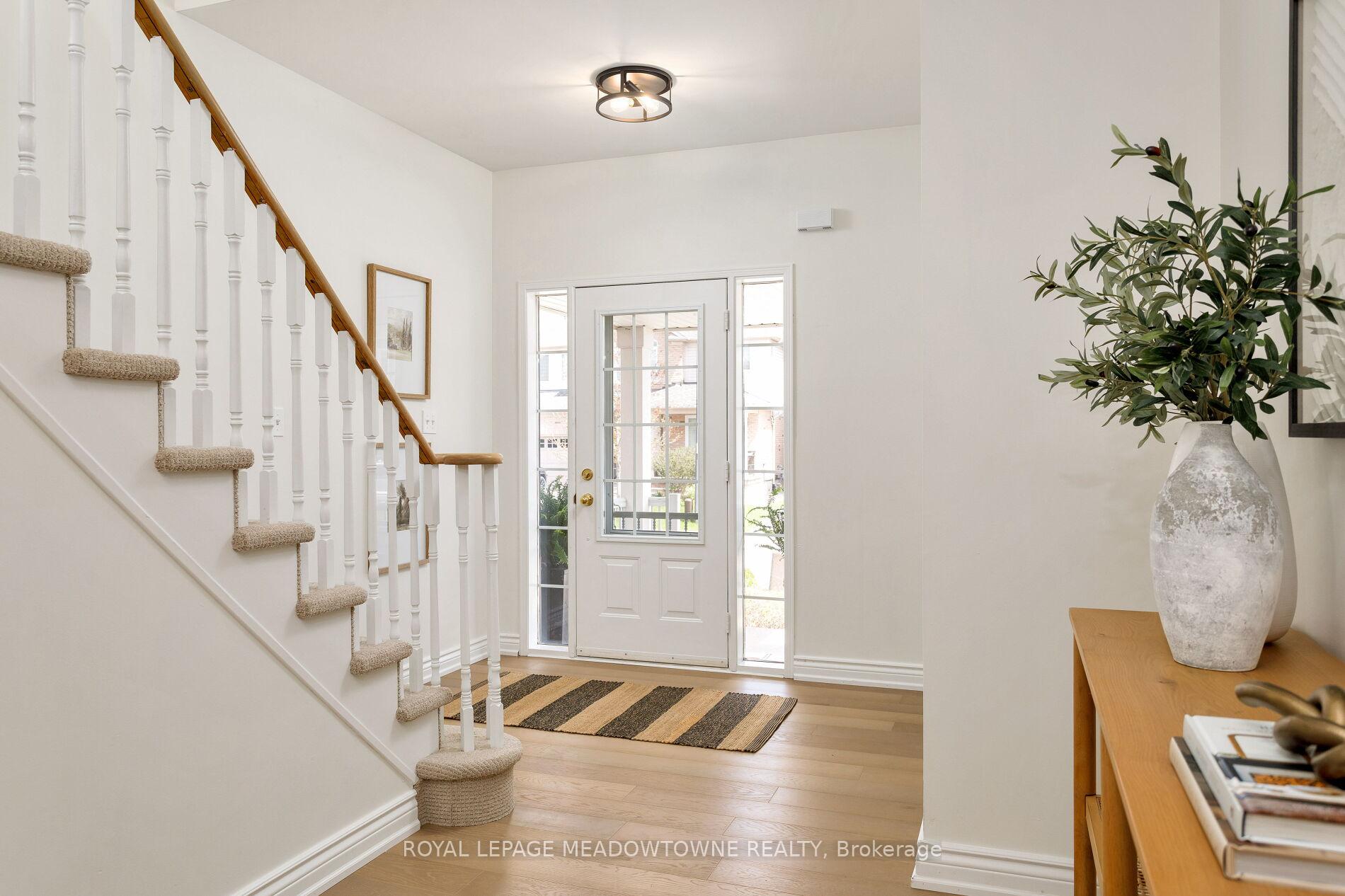 Photo 8 of 1083 Easterbrook Crescent, Milton, Coates — HOMEH