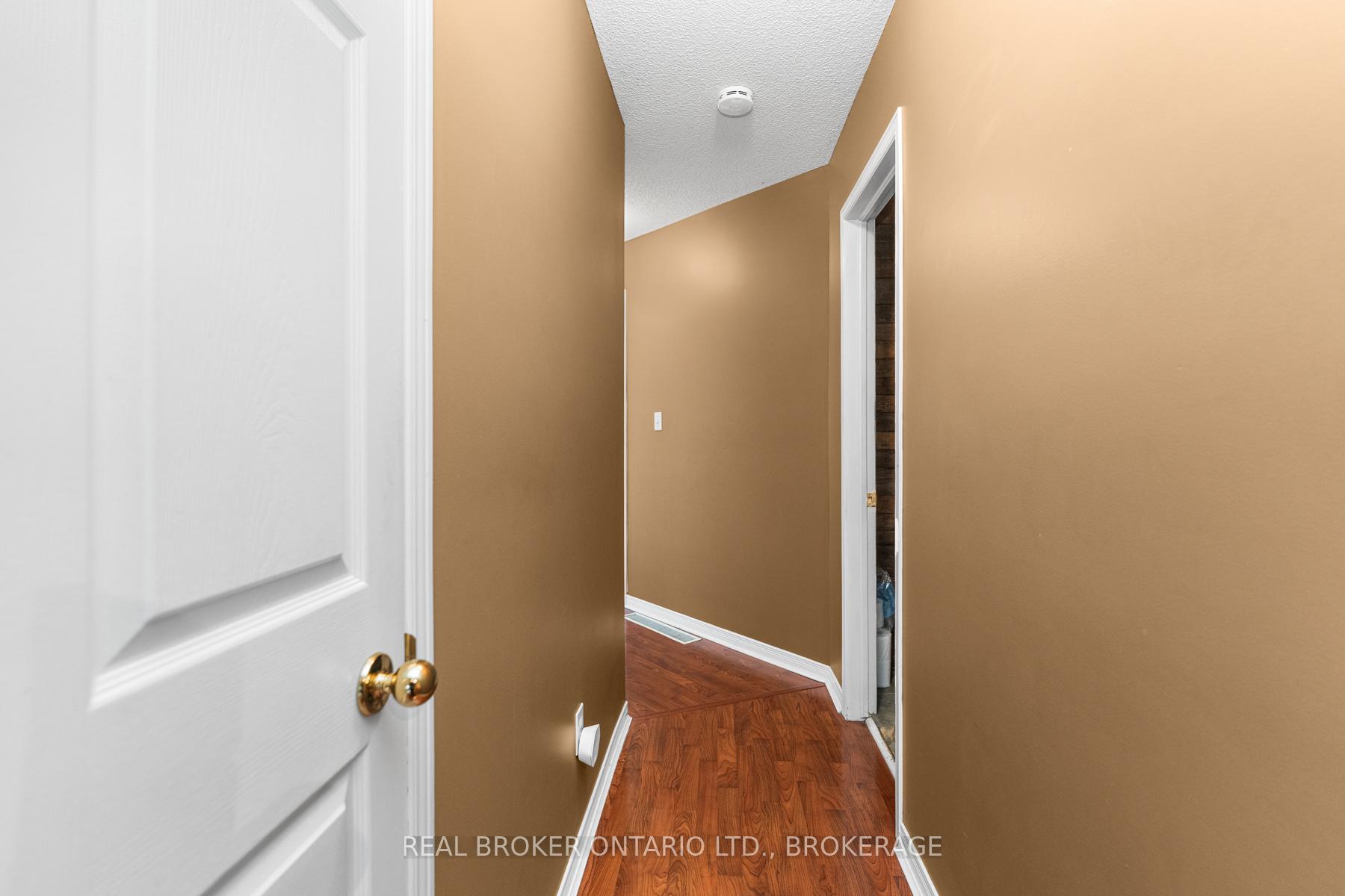 Photo 11 of 1387 Brackenwood Crescent, Kingston, City Northwest — HOMEH