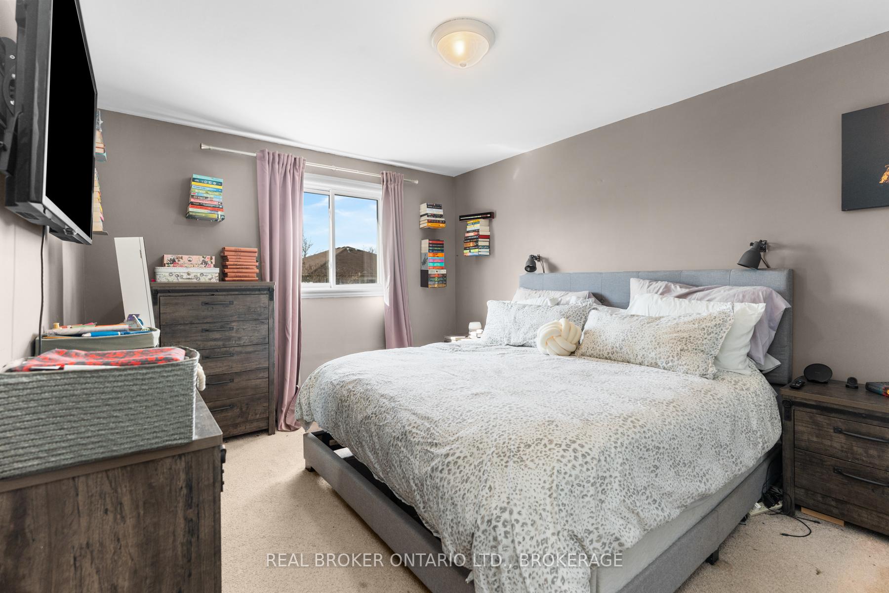 Photo 17 of 1387 Brackenwood Crescent, Kingston, City Northwest — HOMEH