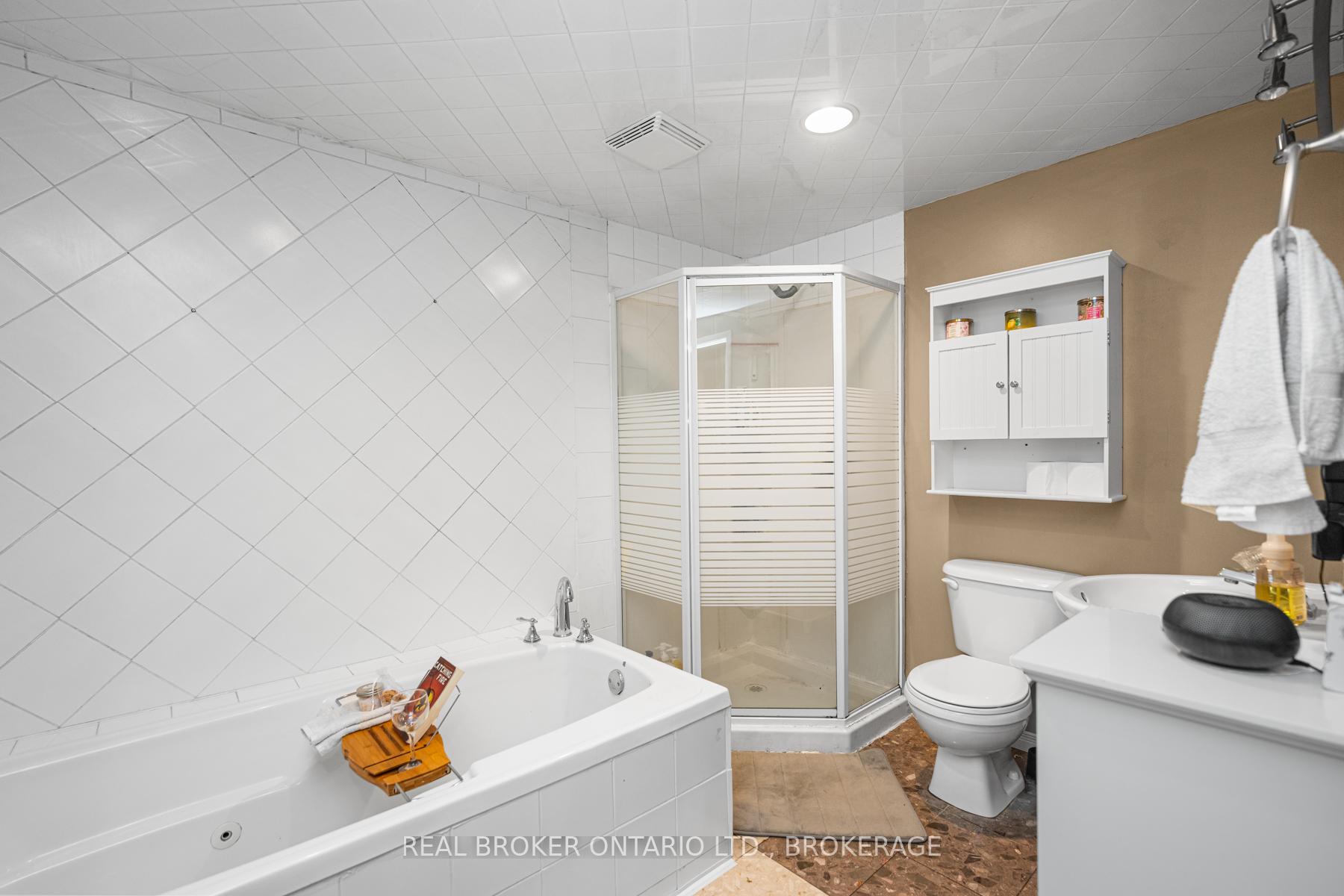 Photo 29 of 1387 Brackenwood Crescent, Kingston, City Northwest — HOMEH