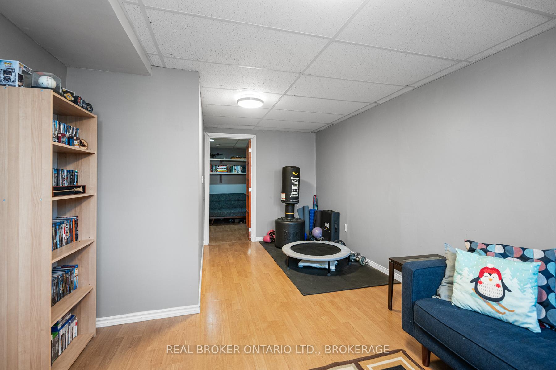 Photo 32 of 1387 Brackenwood Crescent, Kingston, City Northwest — HOMEH