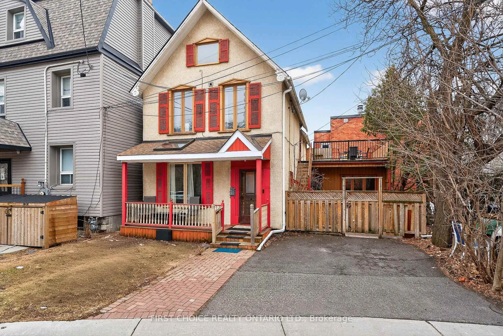 Front of 34 Gilmour Street