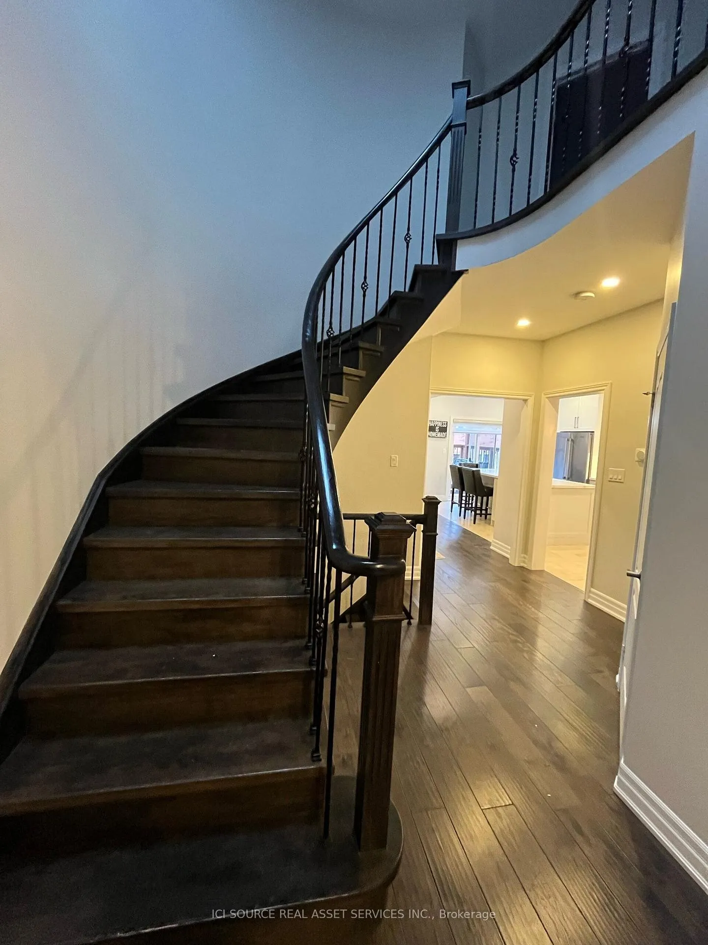 Photo 12 of Unit Upper, 419 Seneca Court, Newmarket, Summerhill Estates — HOMEH